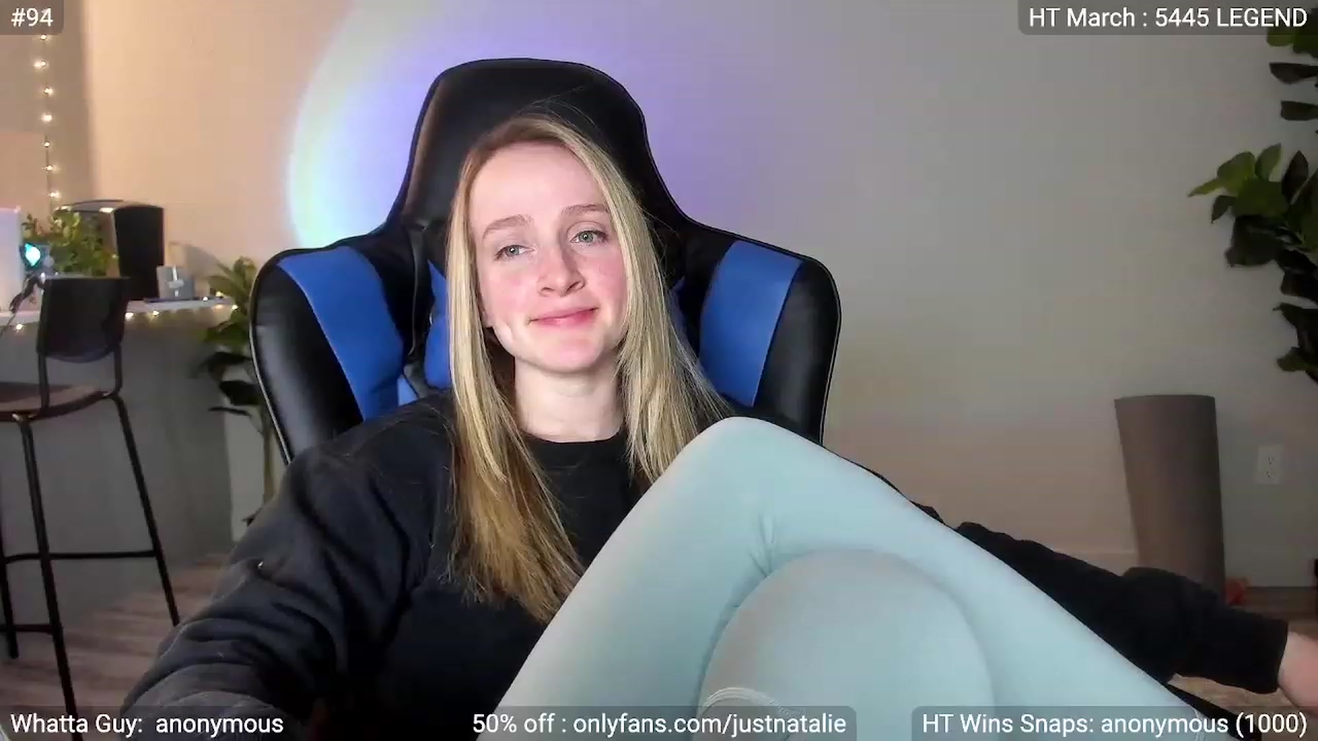 Gallery image thumbnail from JustNatalie's myfreecams stream on, 03/22/2023, 01:55 image 16 of 20