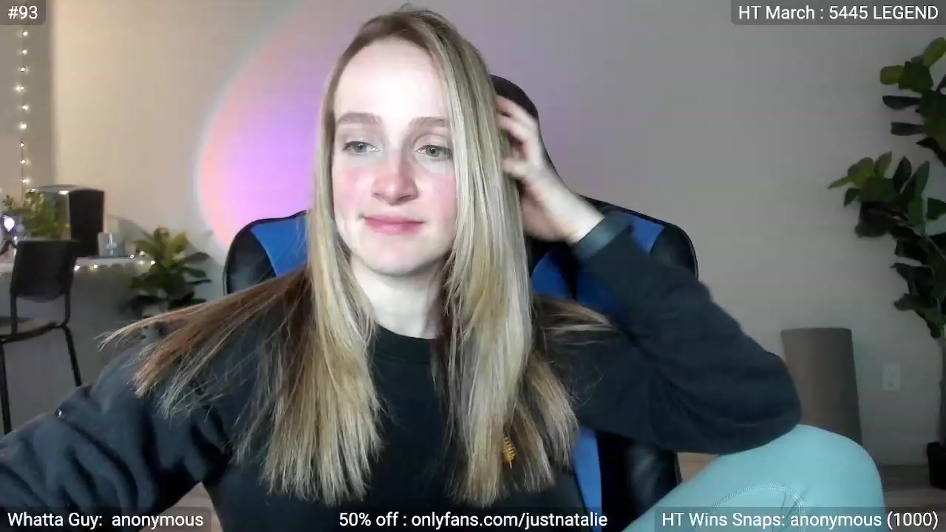 Gallery image thumbnail from JustNatalie's myfreecams stream on, 03/22/2023, 01:55 image 1 of 20