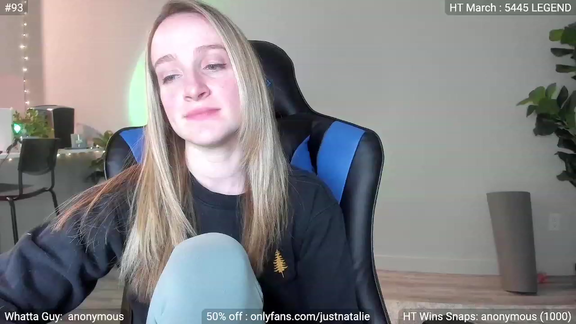 Gallery image thumbnail from JustNatalie's myfreecams stream on, 03/22/2023, 01:55 image 9 of 20