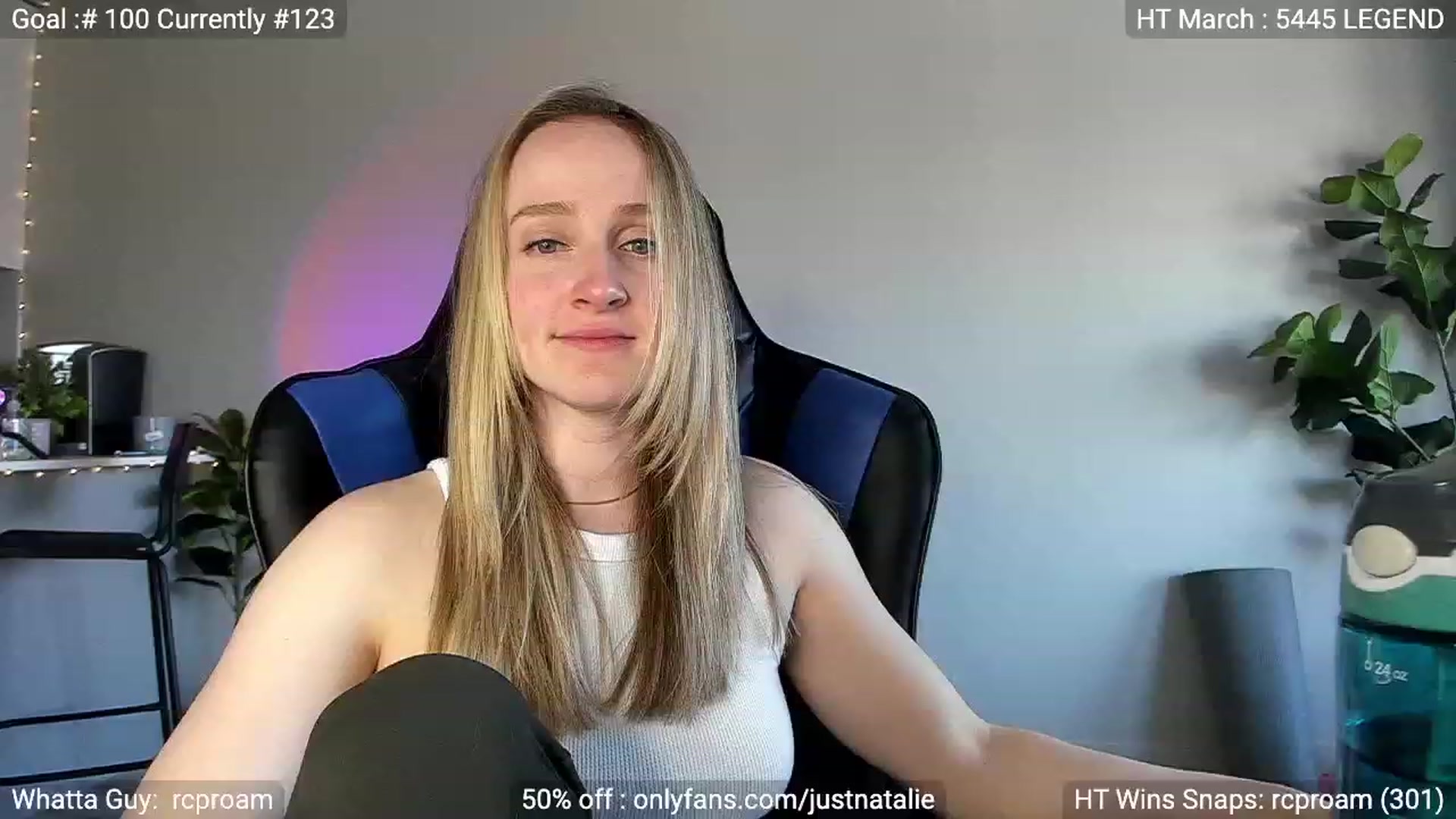 Gallery image thumbnail from JustNatalie's myfreecams stream on, 03/26/2023, 23:23 image 18 of 20