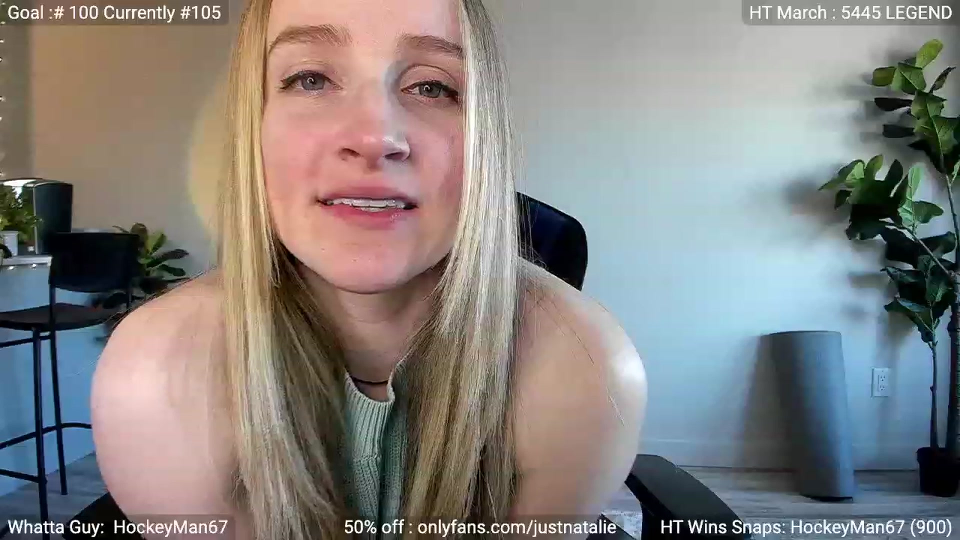 Gallery image thumbnail from JustNatalie's myfreecams stream on, 03/28/2023, 23:41 image 16 of 20