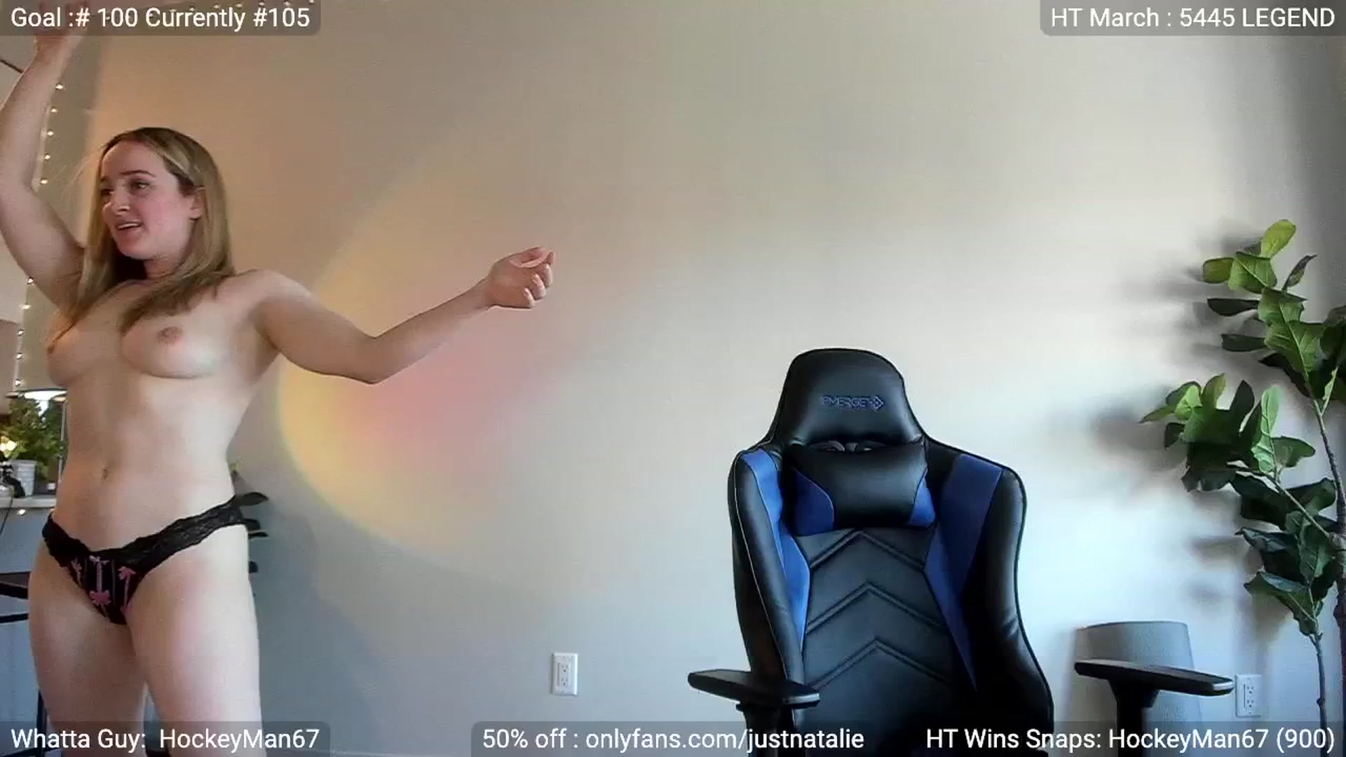 Gallery image thumbnail from JustNatalie's myfreecams stream on, 03/28/2023, 23:41 image 19 of 20