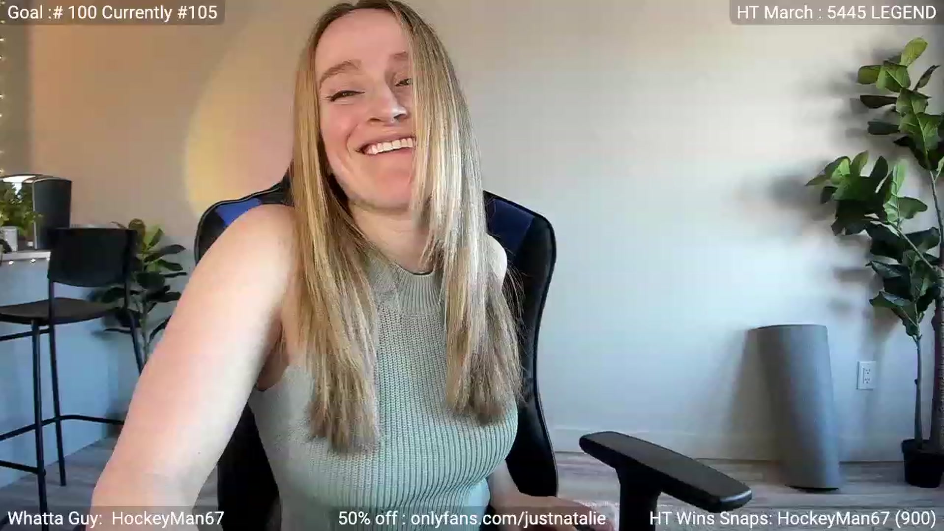 Gallery image thumbnail from JustNatalie's myfreecams stream on, 03/28/2023, 23:41 image 17 of 20