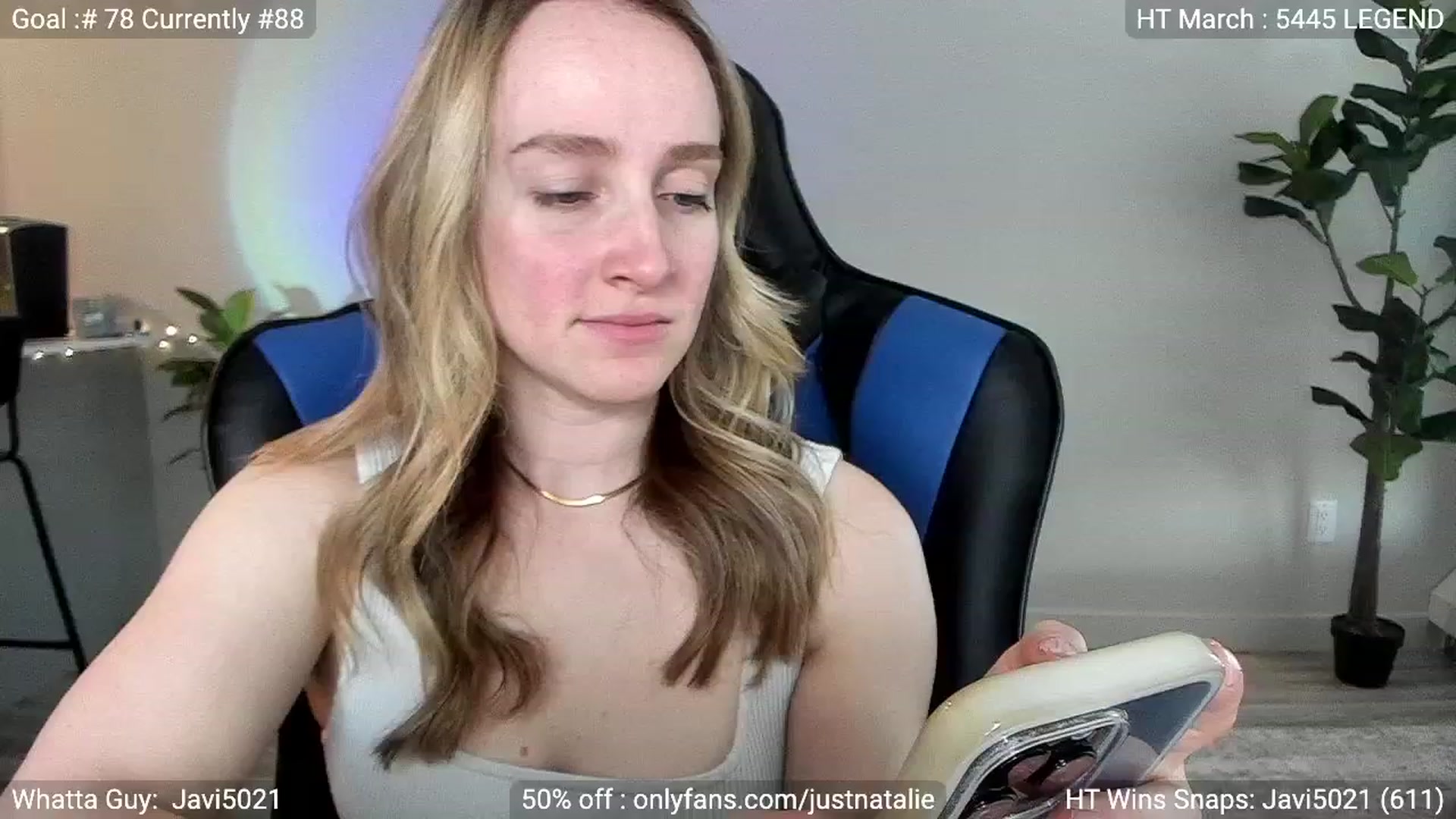 Gallery image thumbnail from JustNatalie's myfreecams stream on, 03/31/2023, 18:17 image 3 of 20