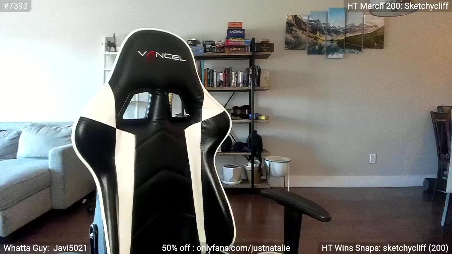 Gallery image thumbnail from JustNatalie's myfreecams stream on, 05/16/2023, 24:59 image 9 of 20