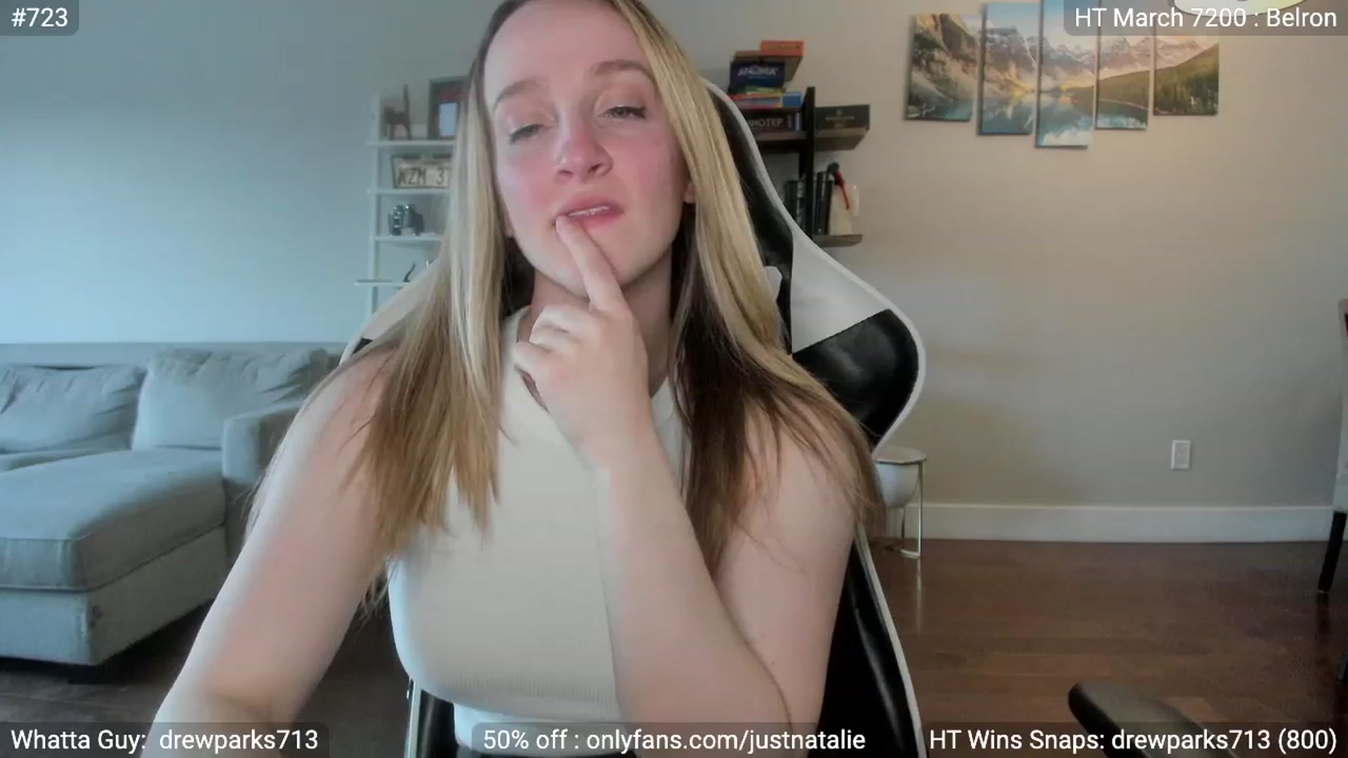 Gallery image thumbnail from JustNatalie's myfreecams stream on, 05/26/2023, 24:30 image 18 of 20