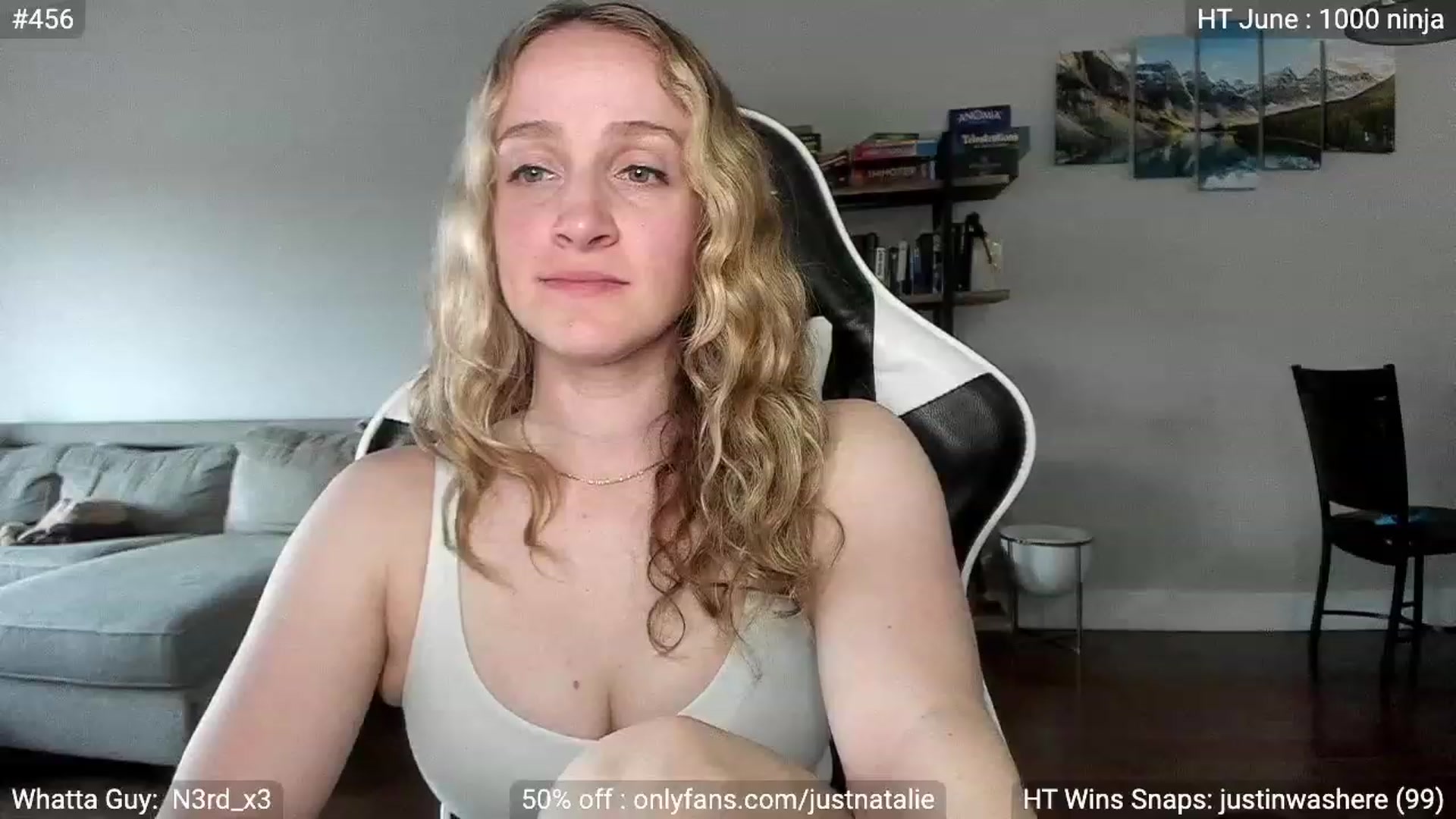 Gallery image thumbnail from JustNatalie's myfreecams stream on, 06/10/2023, 24:23 image 11 of 20