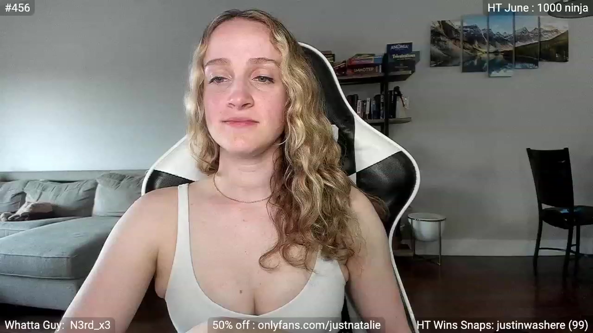 Gallery image thumbnail from JustNatalie's myfreecams stream on, 06/10/2023, 24:23 image 15 of 20