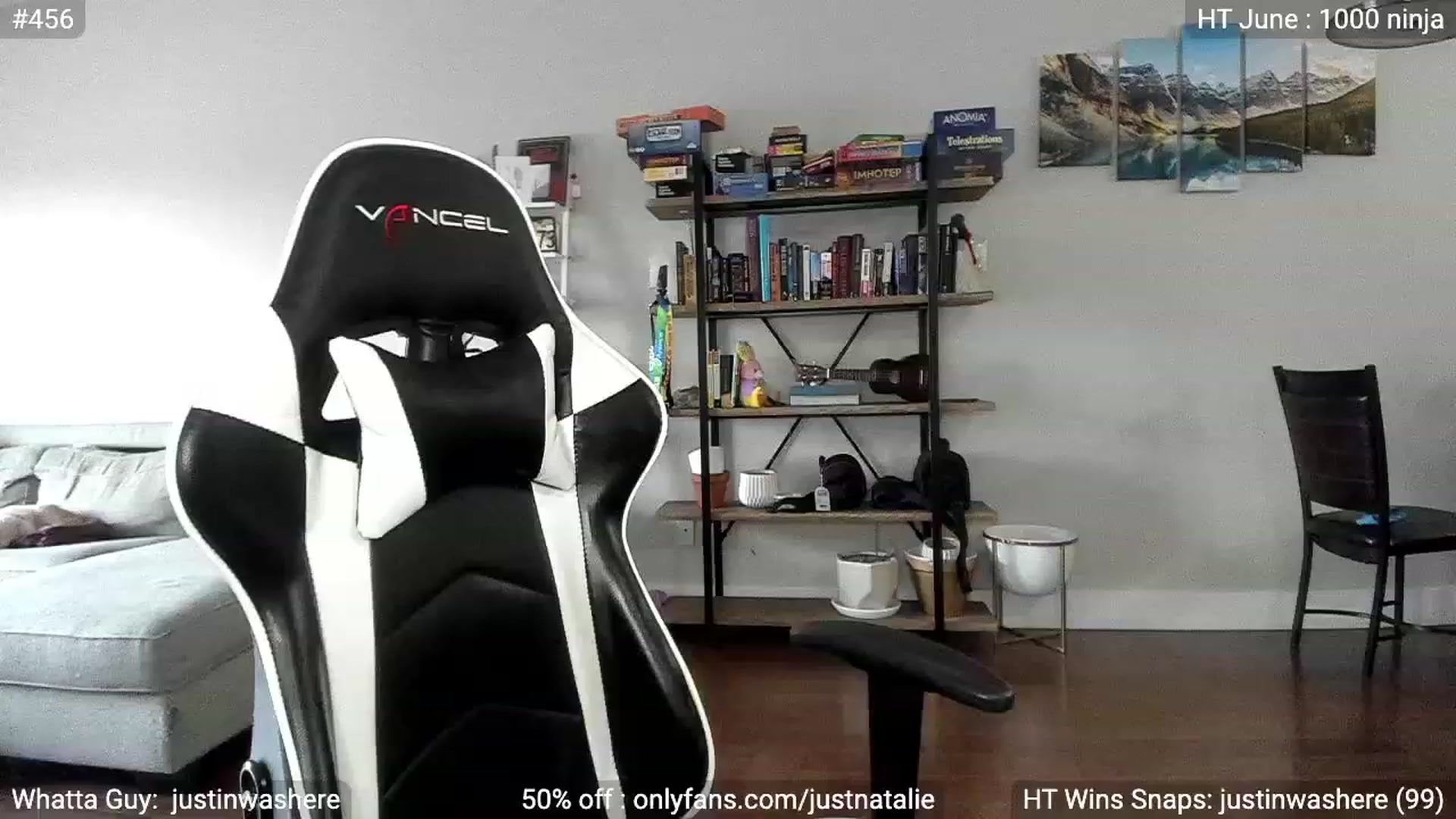 Gallery image thumbnail from JustNatalie's myfreecams stream on, 06/10/2023, 24:23 image 3 of 20