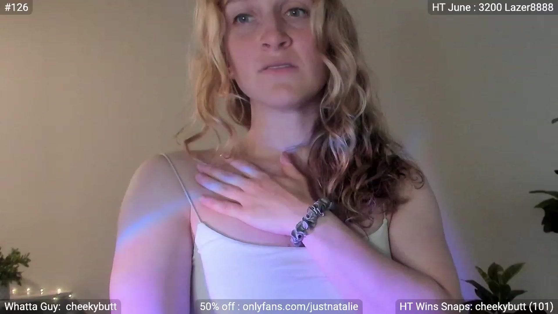 Gallery image thumbnail from JustNatalie's myfreecams stream on, 06/15/2023, 24:02 image 11 of 20
