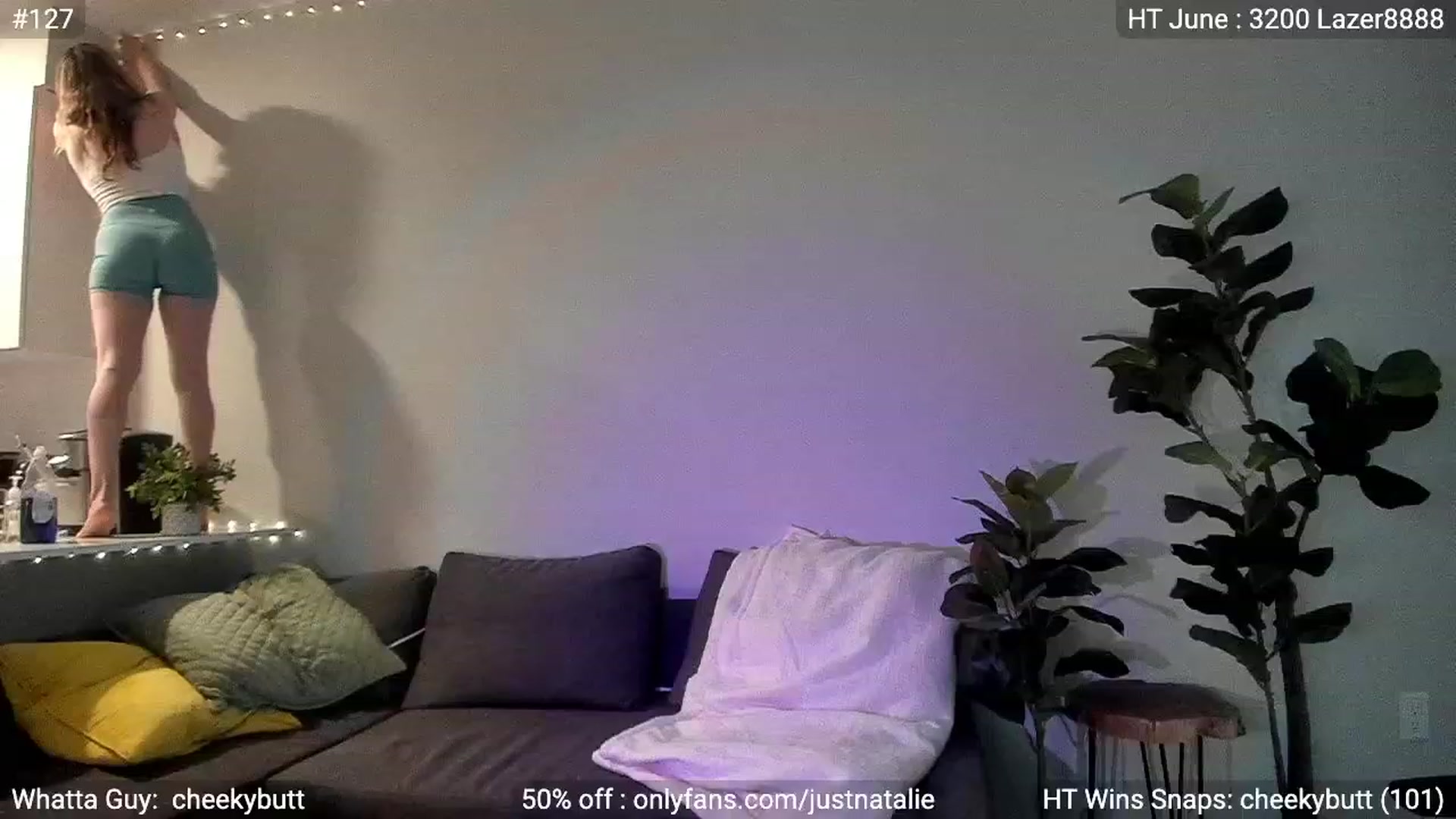 Gallery image thumbnail from JustNatalie's myfreecams stream on, 06/15/2023, 24:31 image 12 of 20