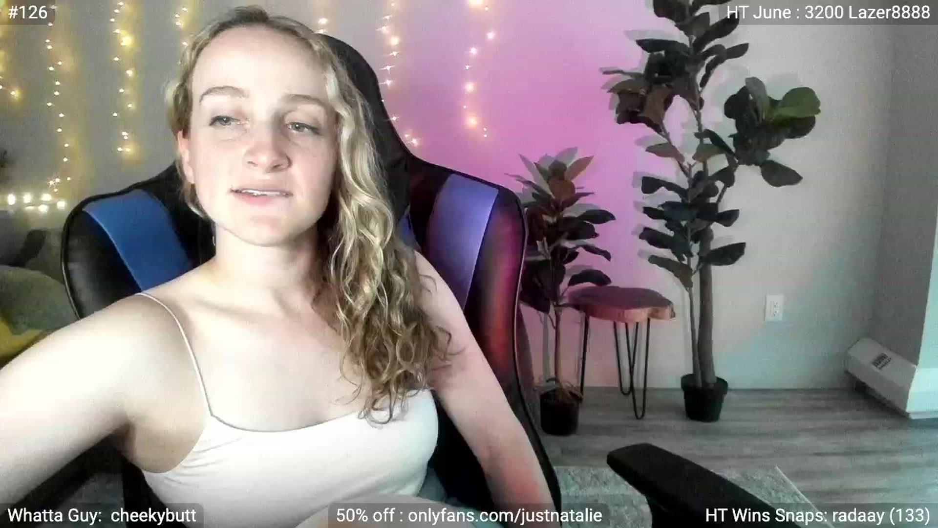 Gallery image thumbnail from JustNatalie's myfreecams stream on, 06/15/2023, 01:02 image 7 of 20