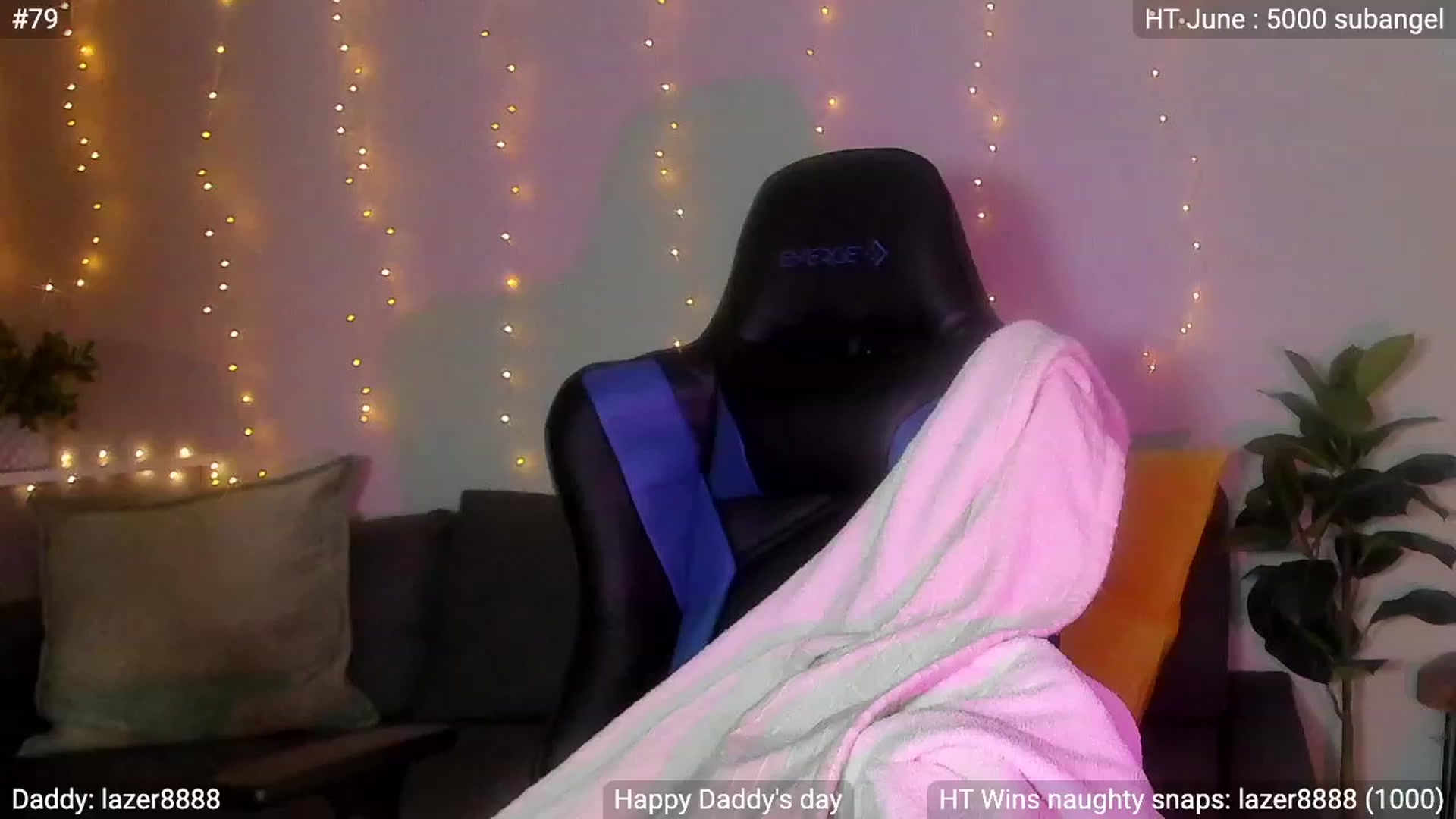 Gallery image thumbnail from JustNatalie's myfreecams stream on, 06/19/2023, 24:41 image 20 of 20