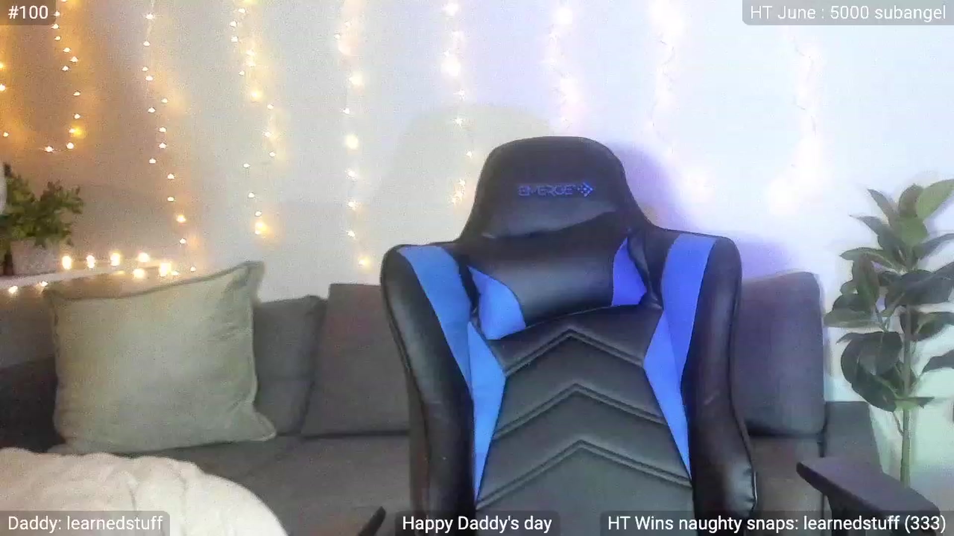 Gallery image thumbnail from JustNatalie's myfreecams stream on, 06/19/2023, 24:41 image 4 of 20