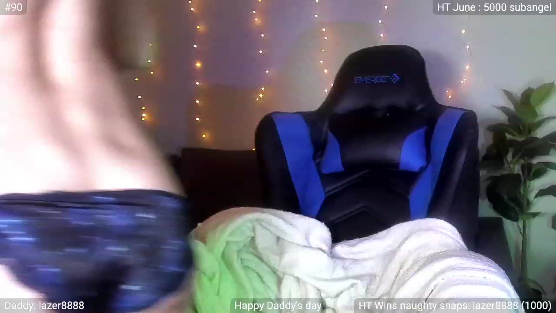 Gallery image thumbnail from JustNatalie's myfreecams stream on, 06/19/2023, 24:41 image 14 of 20