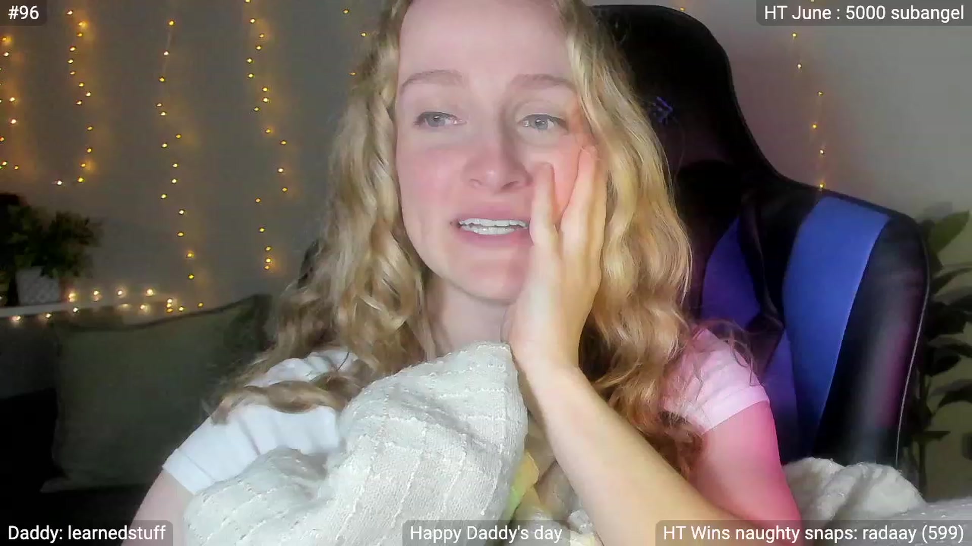 Gallery image thumbnail from JustNatalie's myfreecams stream on, 06/19/2023, 24:41 image 8 of 20