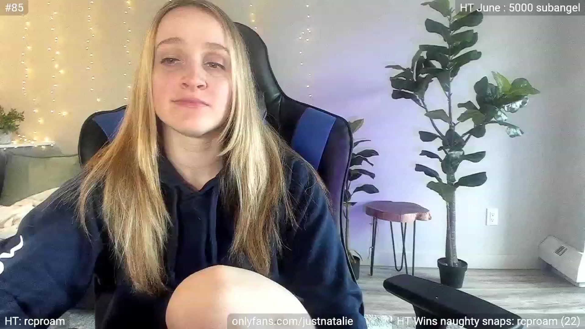 Gallery image thumbnail from JustNatalie's myfreecams stream on, 06/19/2023, 22:55 image 8 of 20