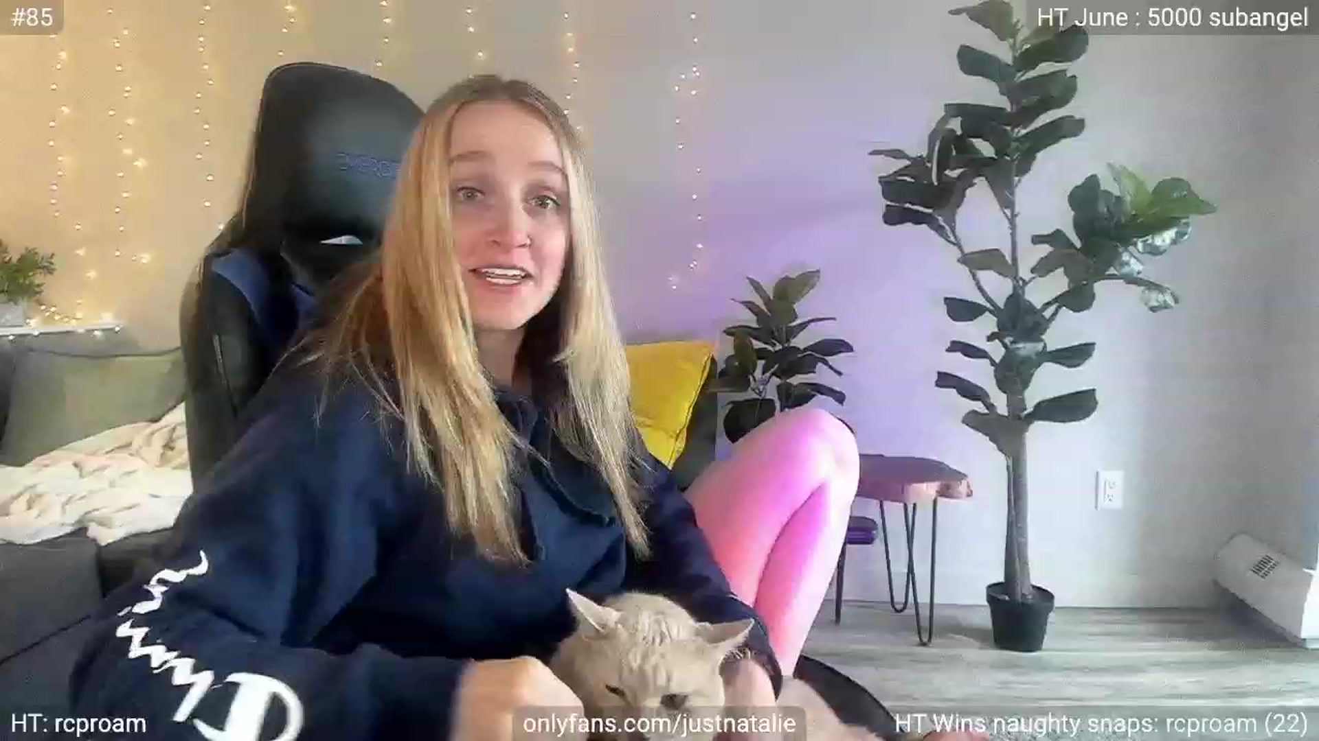 Gallery image thumbnail from JustNatalie's myfreecams stream on, 06/19/2023, 22:55 image 9 of 20