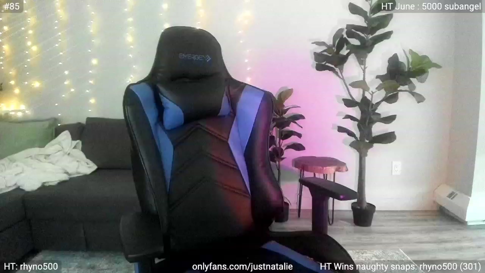 Gallery image thumbnail from JustNatalie's myfreecams stream on, 06/20/2023, 24:29 image 12 of 20