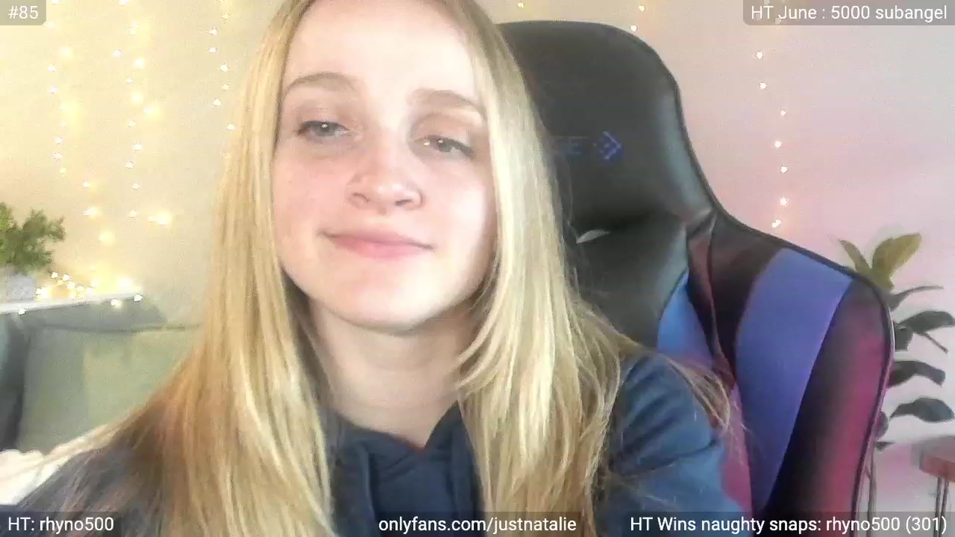 Gallery image thumbnail from JustNatalie's myfreecams stream on, 06/20/2023, 24:29 image 3 of 20