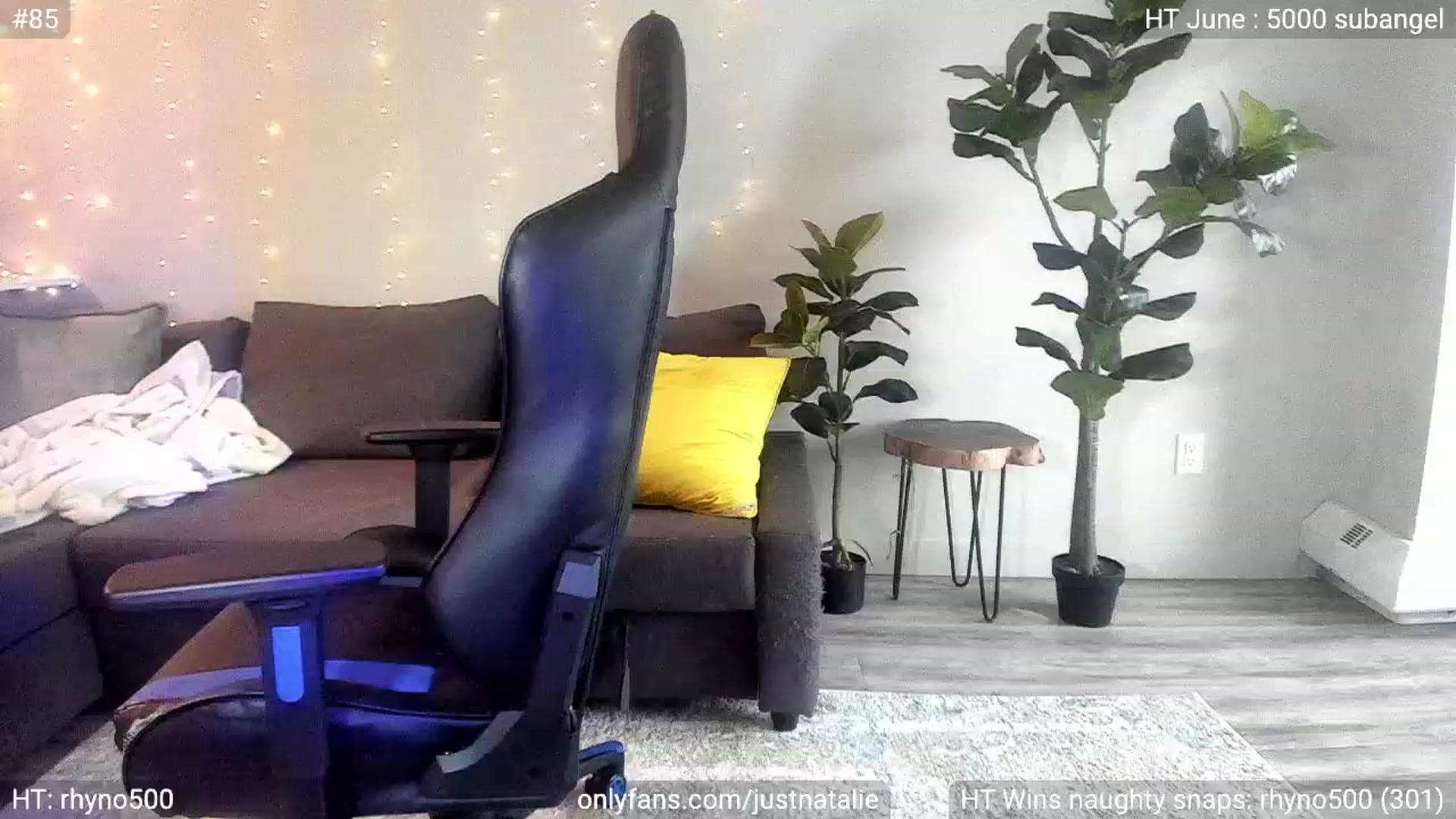 Gallery image thumbnail from JustNatalie's myfreecams stream on, 06/20/2023, 24:29 image 9 of 20