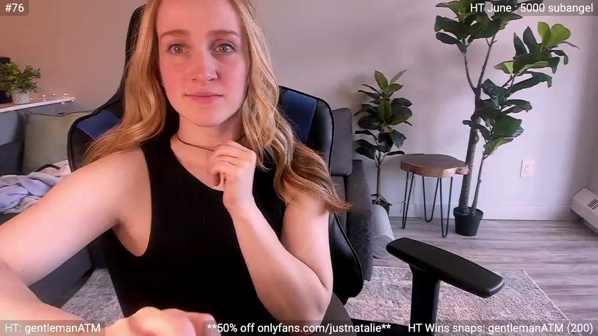 Gallery image thumbnail from JustNatalie's myfreecams stream on, 06/22/2023, 18:12 image 3 of 20