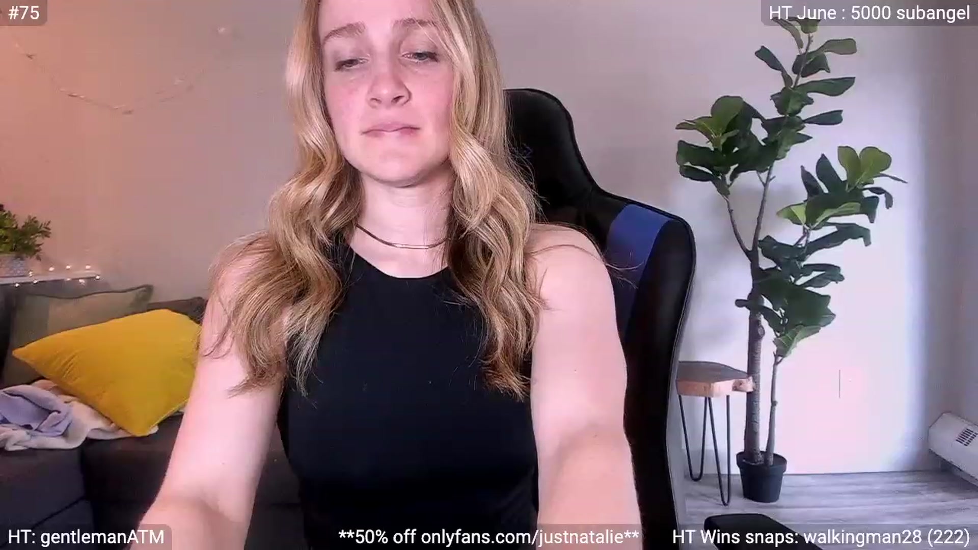 Gallery image thumbnail from JustNatalie's myfreecams stream on, 06/22/2023, 18:12 image 12 of 20
