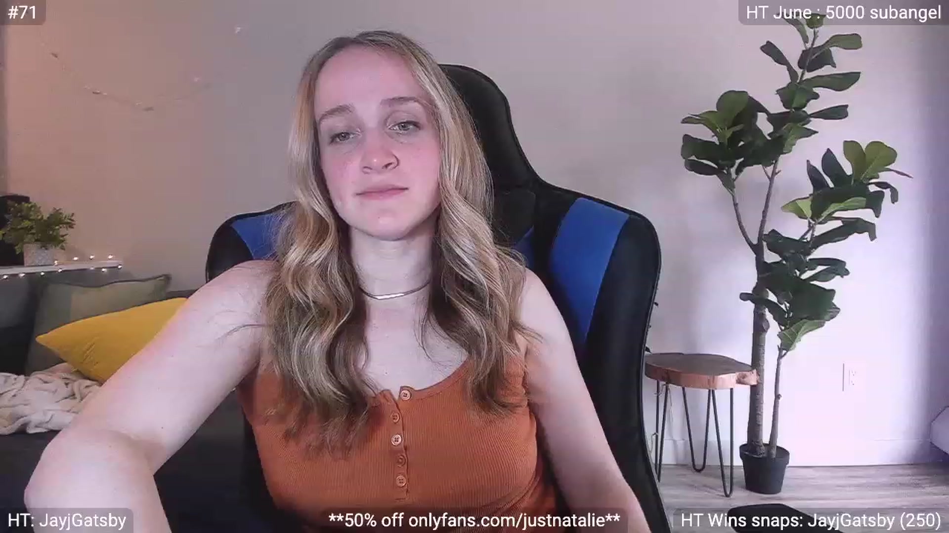 Gallery image thumbnail from JustNatalie's myfreecams stream on, 06/23/2023, 24:14 image 17 of 20