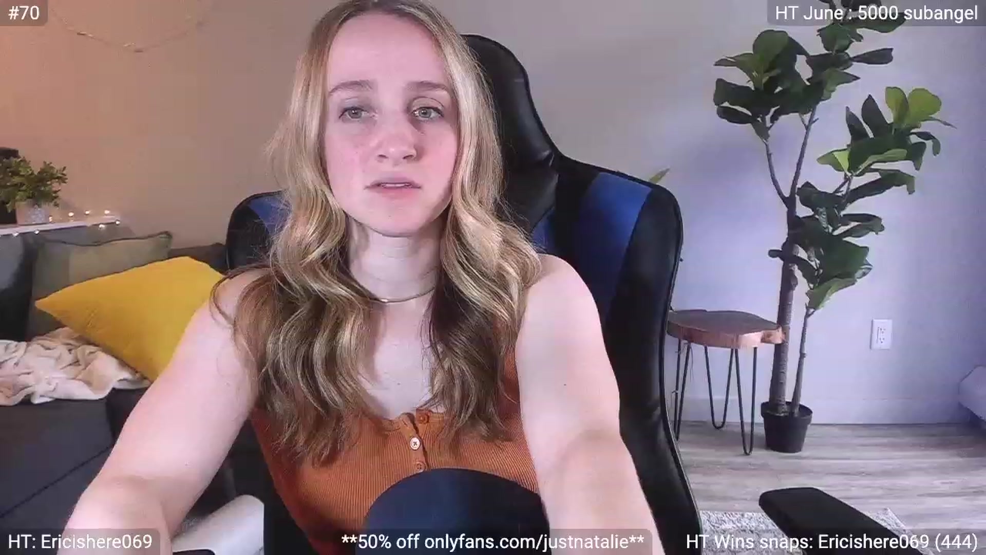 Gallery image thumbnail from JustNatalie's myfreecams stream on, 06/23/2023, 01:26 image 7 of 20