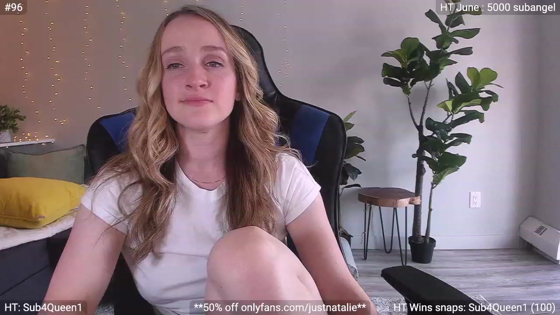 Gallery image thumbnail from JustNatalie's myfreecams stream on, 06/27/2023, 24:03 image 9 of 20