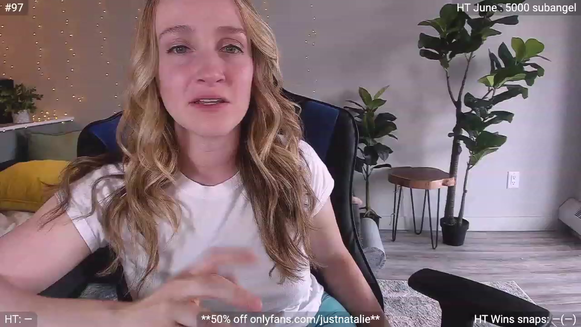 Gallery image thumbnail from JustNatalie's myfreecams stream on, 06/27/2023, 24:03 image 3 of 20