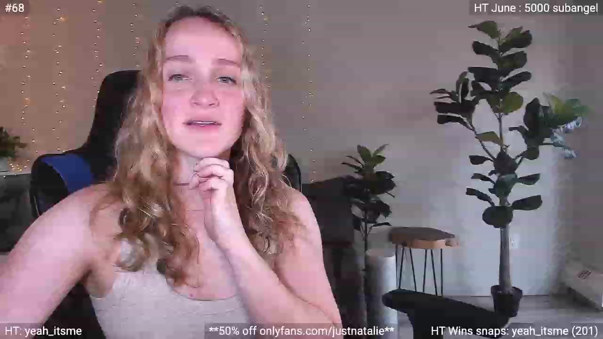 Gallery image thumbnail from JustNatalie's myfreecams stream on, 06/30/2023, 23:21 image 16 of 20