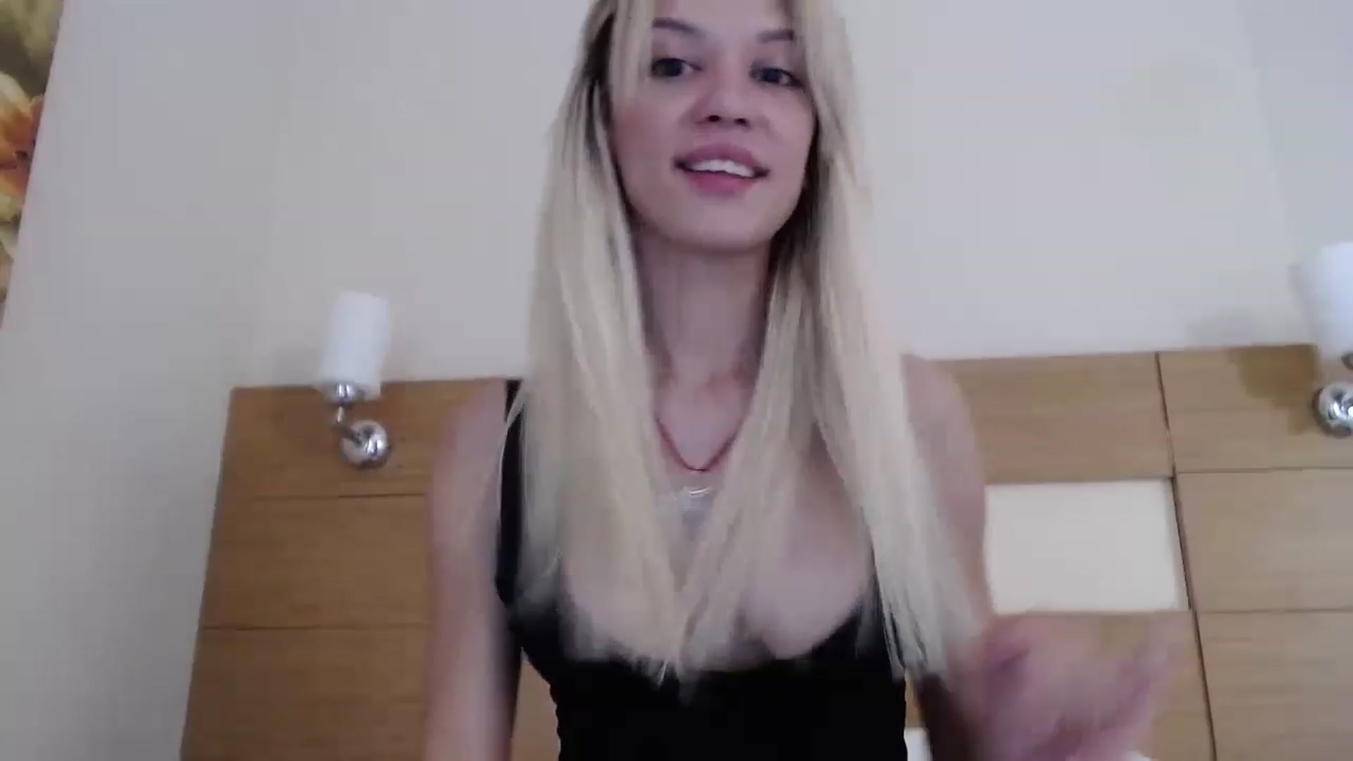 Gallery image thumbnail from JustPrinsess's myfreecams stream on, 05/01/2023, 16:13 image 16 of 20