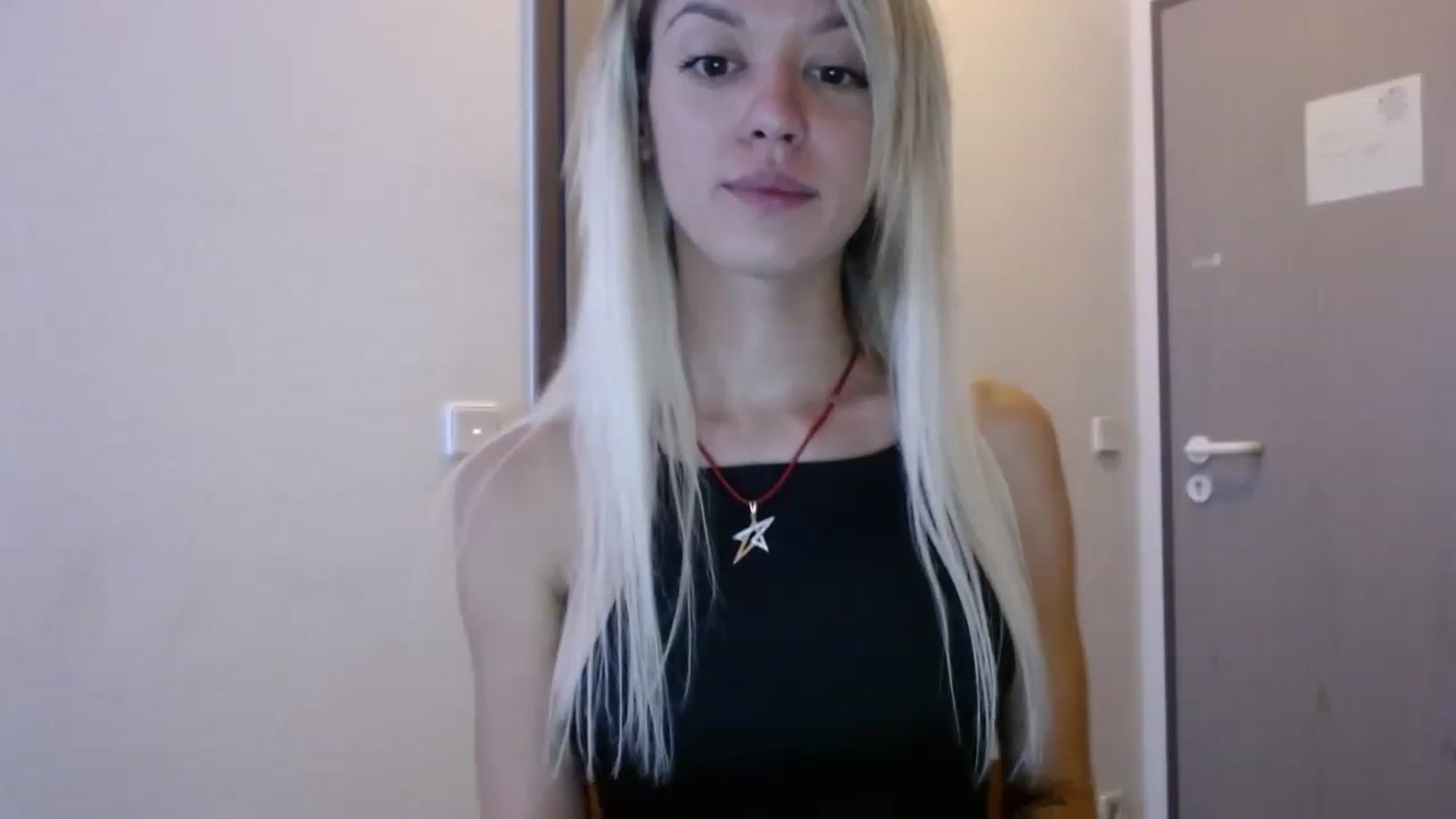 Gallery image thumbnail from JustPrinsess's myfreecams stream on, 05/29/2023, 13:43 image 15 of 20