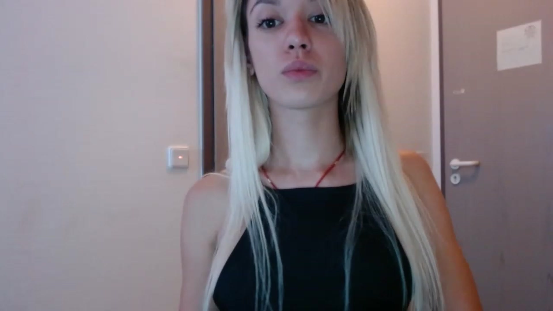 Gallery image thumbnail from JustPrinsess's myfreecams stream on, 05/29/2023, 13:43 image 8 of 20