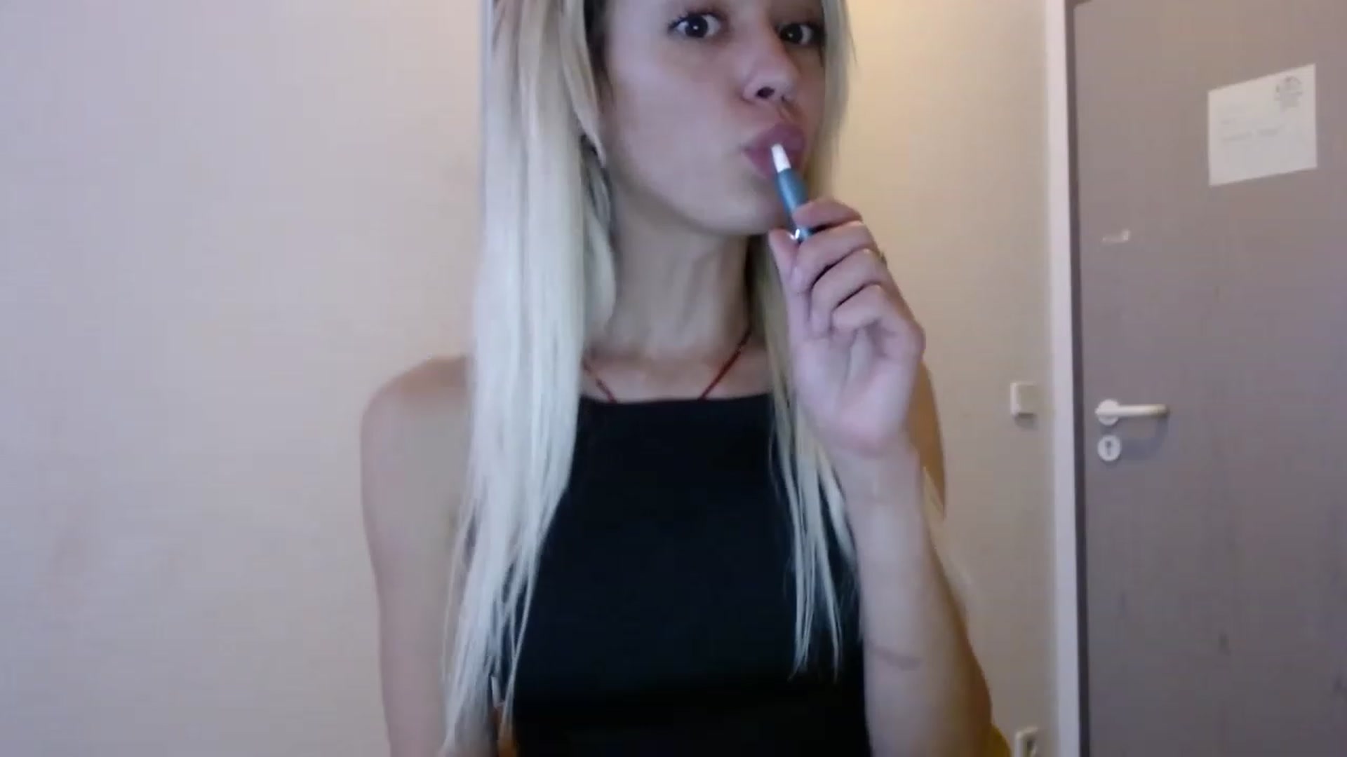 Gallery image thumbnail from JustPrinsess's myfreecams stream on, 05/29/2023, 13:43 image 9 of 20