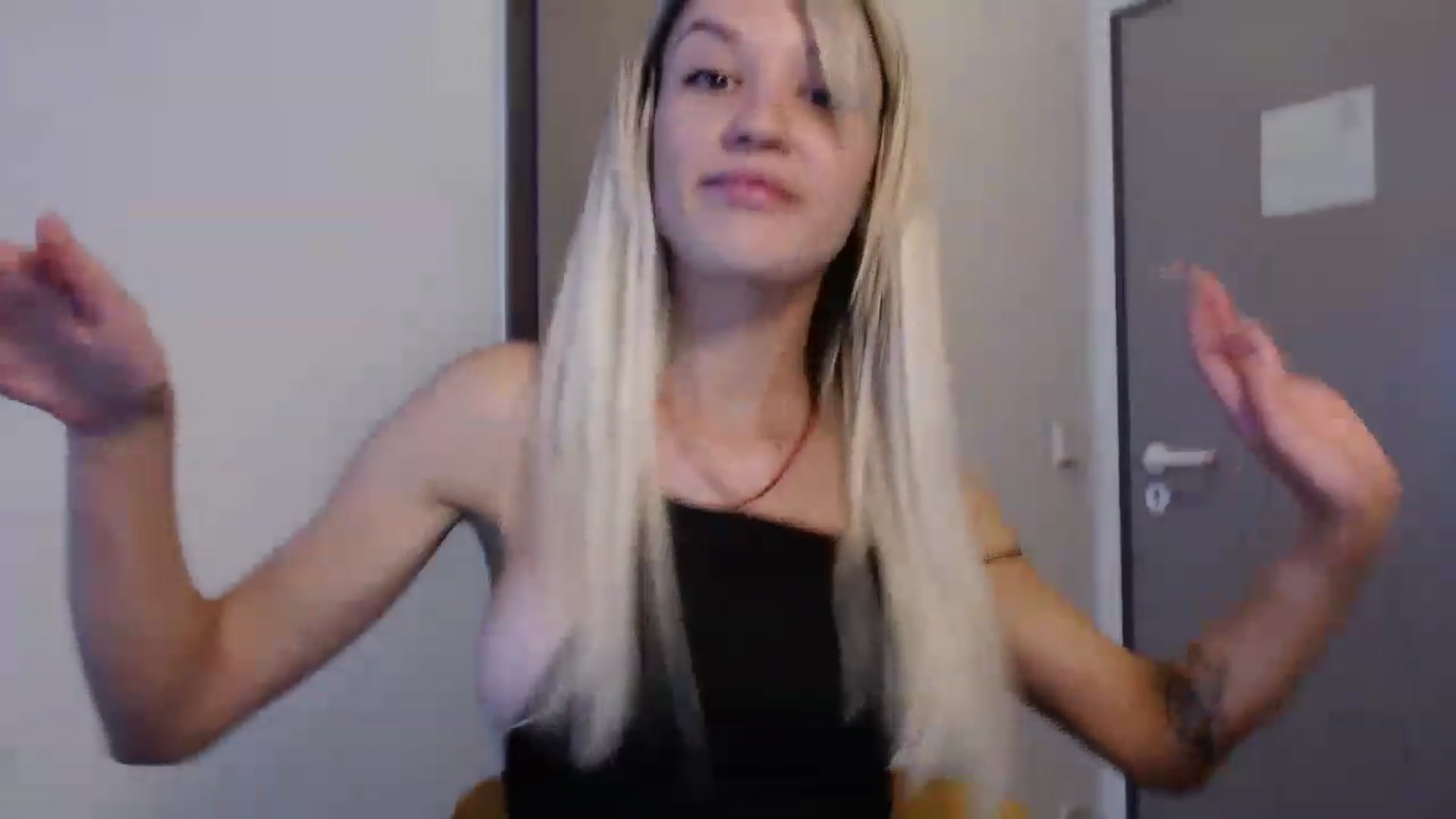 Gallery image thumbnail from JustPrinsess's myfreecams stream on, 05/29/2023, 15:36 image 19 of 20
