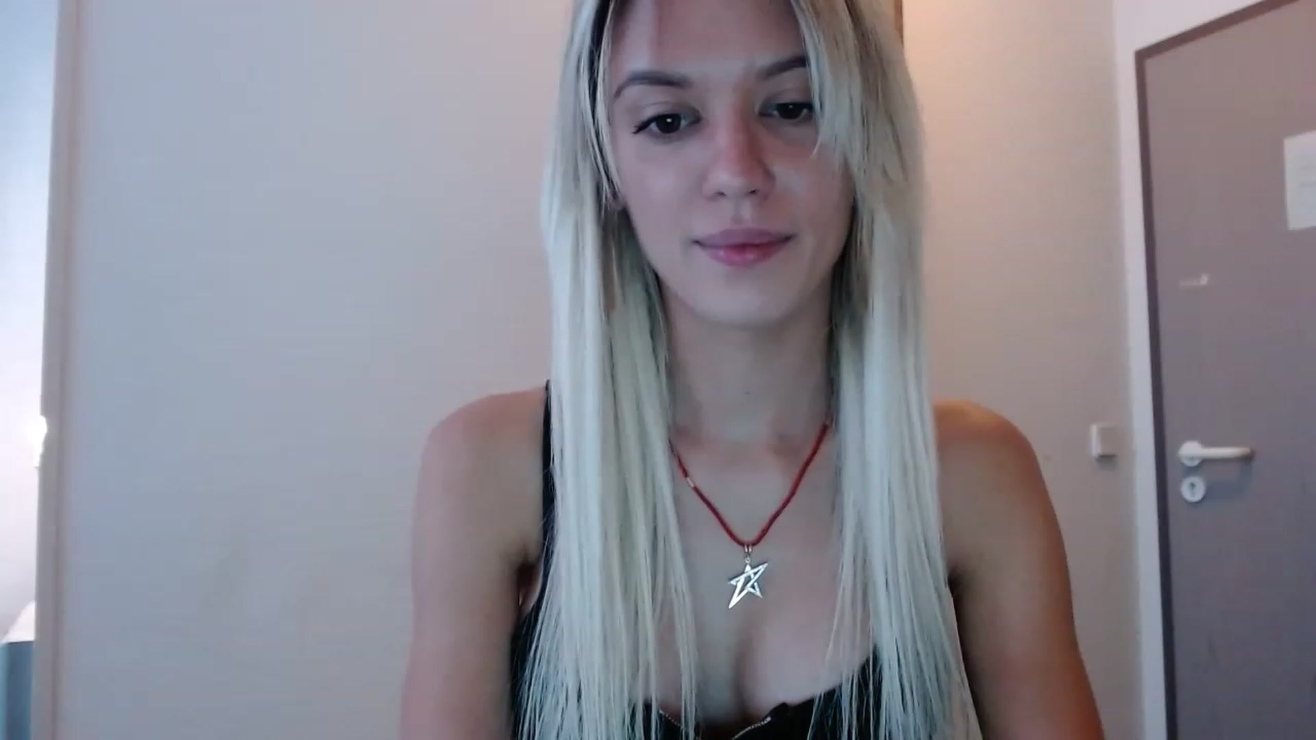 Gallery image thumbnail from JustPrinsess's myfreecams stream on, 05/30/2023, 15:45 image 8 of 20