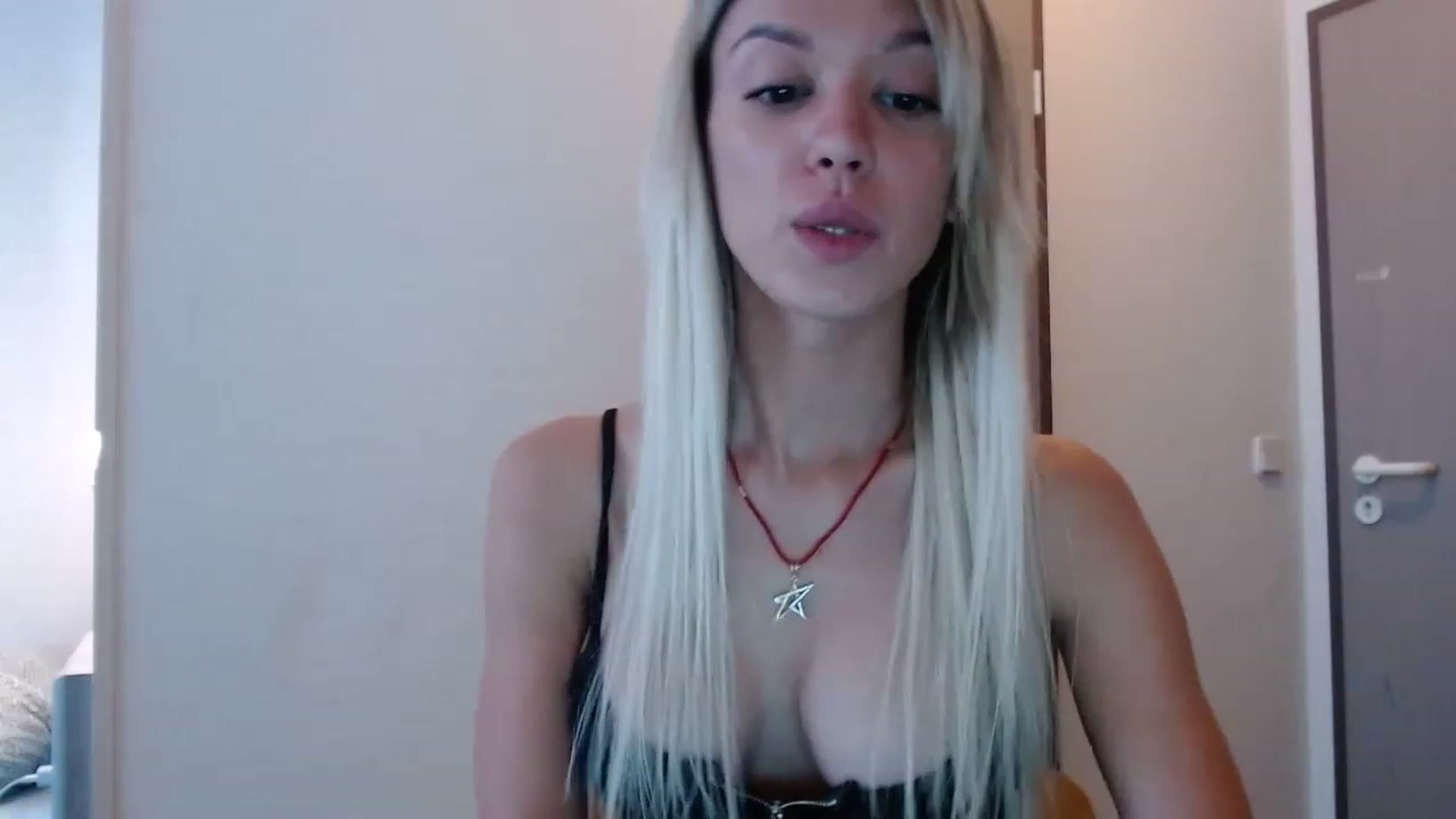Gallery image thumbnail from JustPrinsess's myfreecams stream on, 05/30/2023, 16:04 image 10 of 20