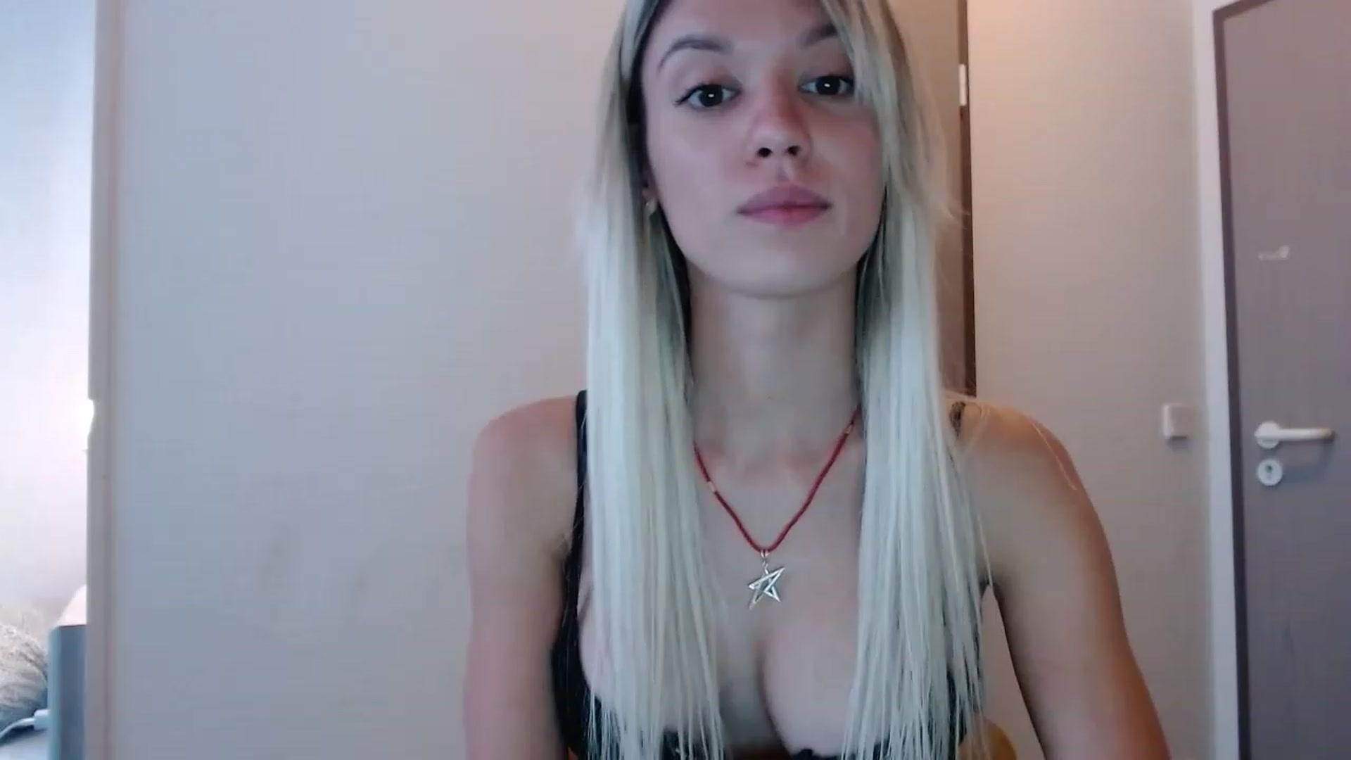Gallery image thumbnail from JustPrinsess's myfreecams stream on, 05/30/2023, 16:04 image 13 of 20