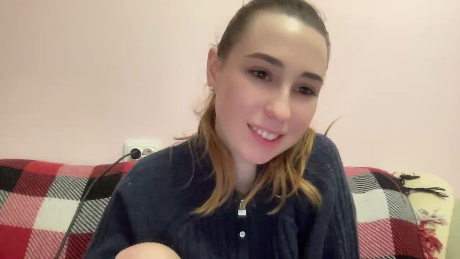 Gallery image thumbnail from Just_I's myfreecams stream on, 11/24/2023, 24:11 image 18 of 20