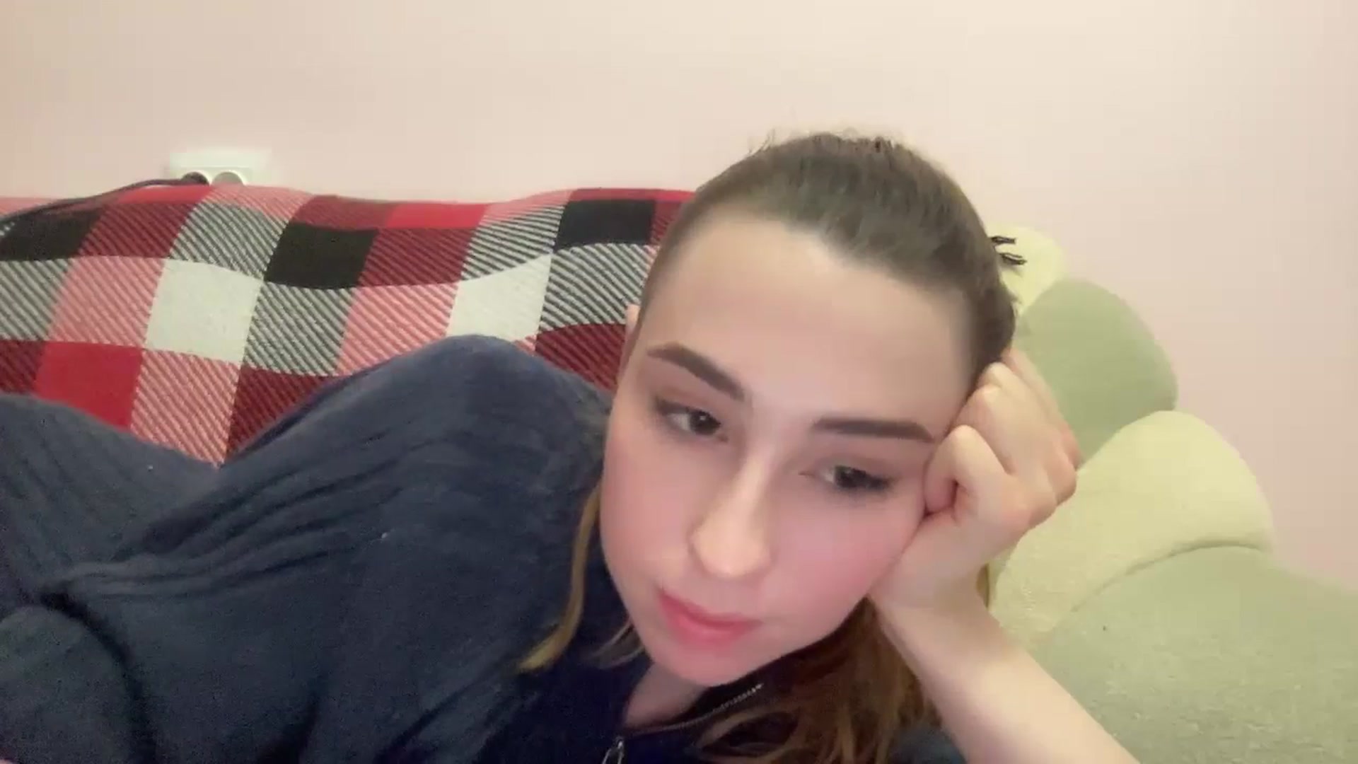 Gallery image thumbnail from Just_I's myfreecams stream on, 11/24/2023, 01:06 image 11 of 20