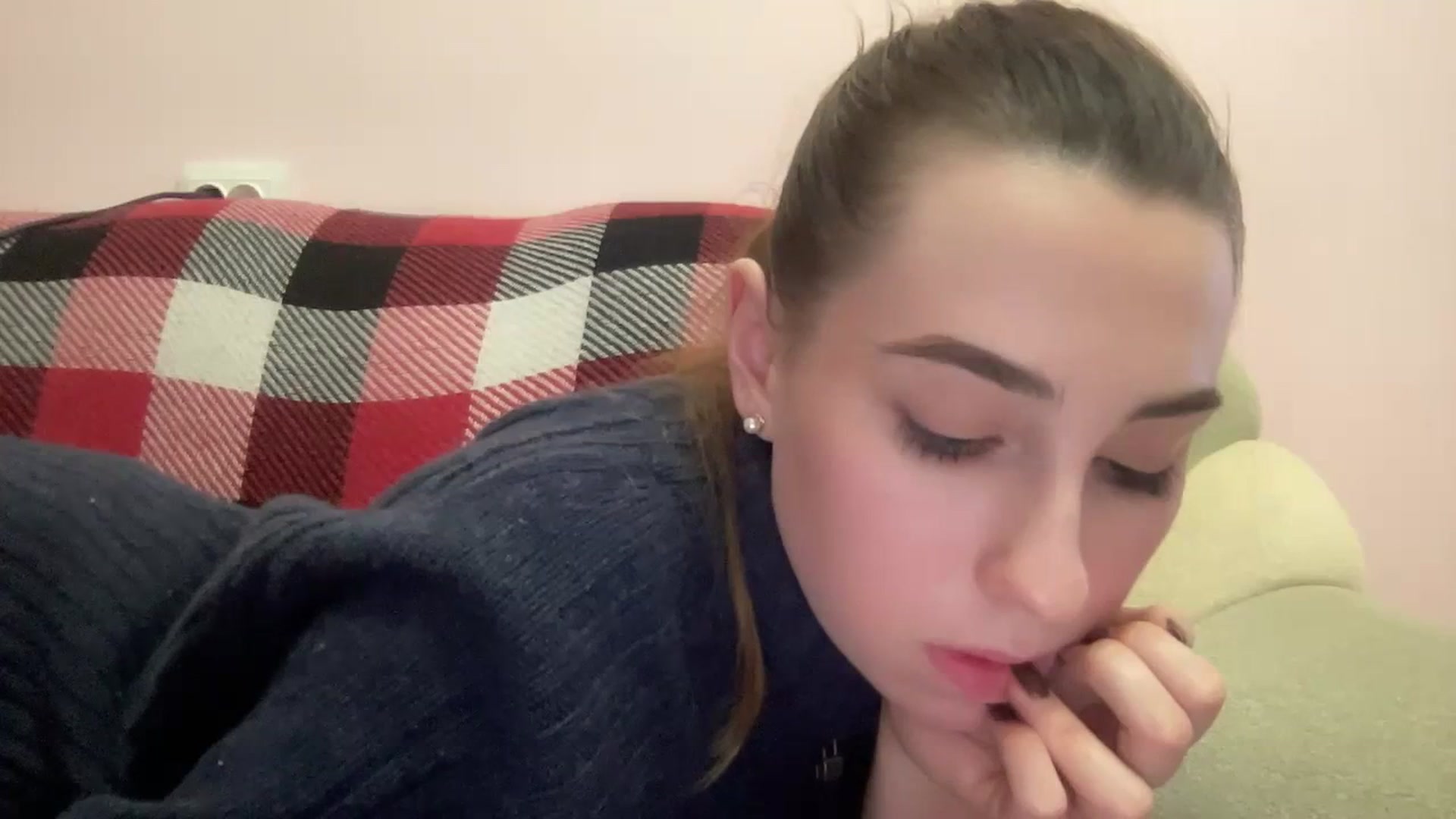 Gallery image thumbnail from Just_I's myfreecams stream on, 11/24/2023, 01:06 image 18 of 20