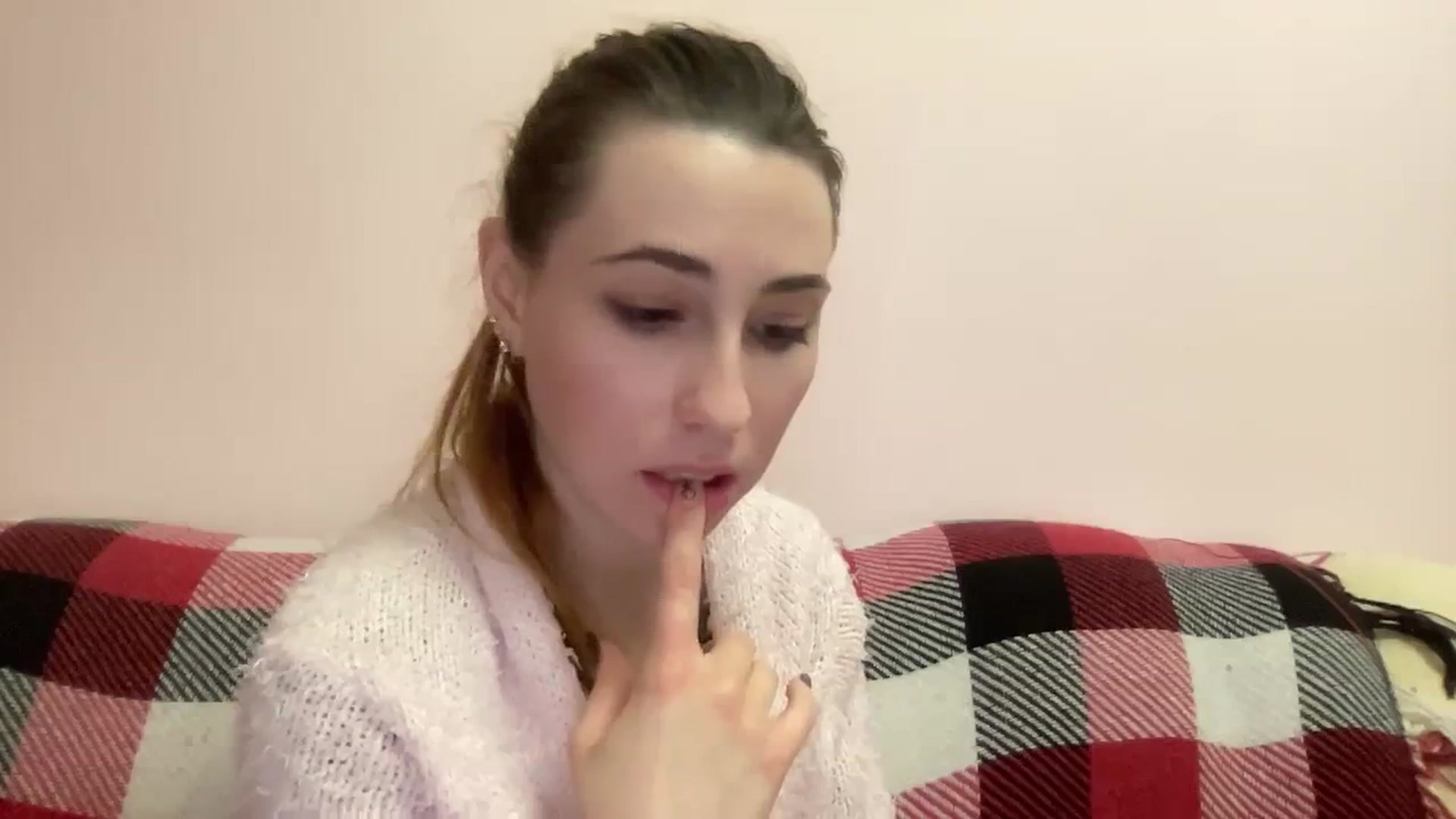 Gallery image thumbnail from Just_I's myfreecams stream on, 11/28/2023, 24:59 image 9 of 20