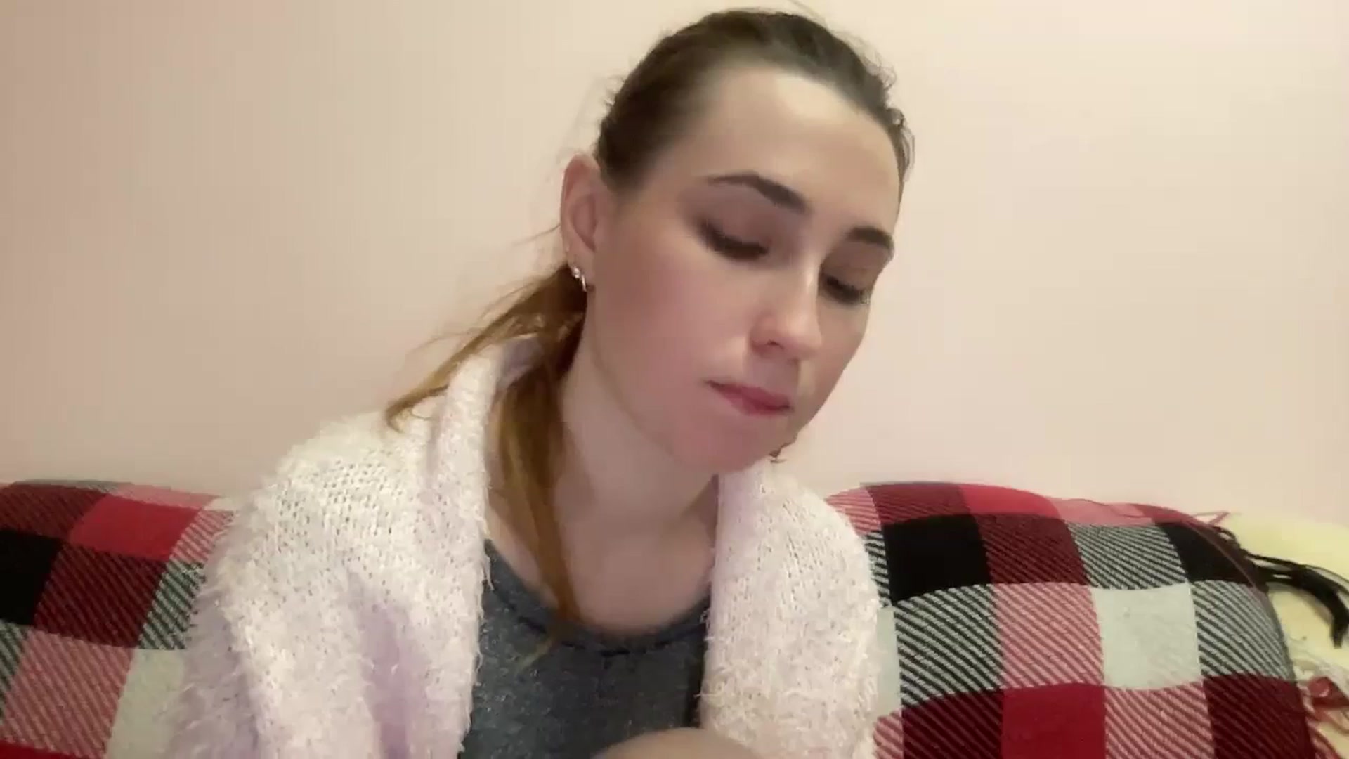 Gallery image thumbnail from Just_I's myfreecams stream on, 11/28/2023, 24:59 image 15 of 20