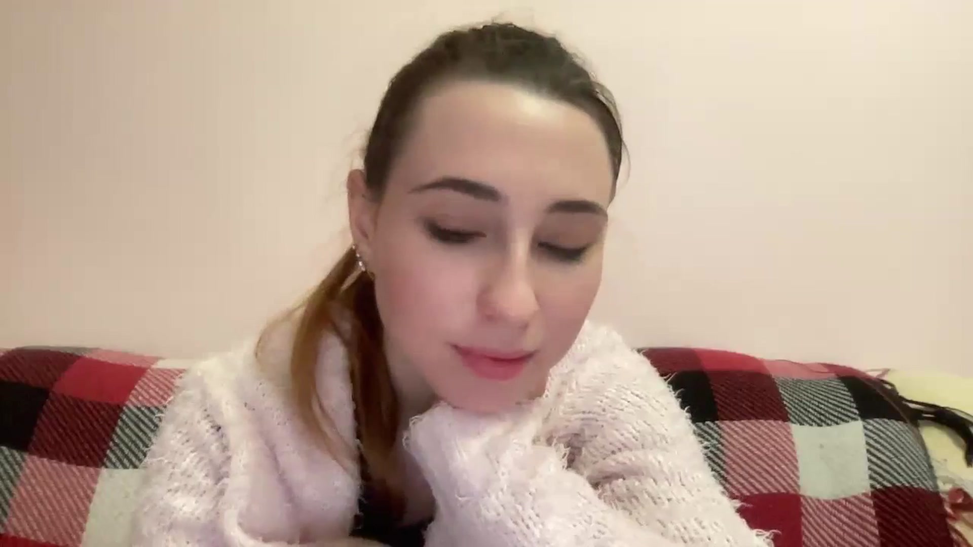 Gallery image thumbnail from Just_I's myfreecams stream on, 11/28/2023, 24:59 image 2 of 20