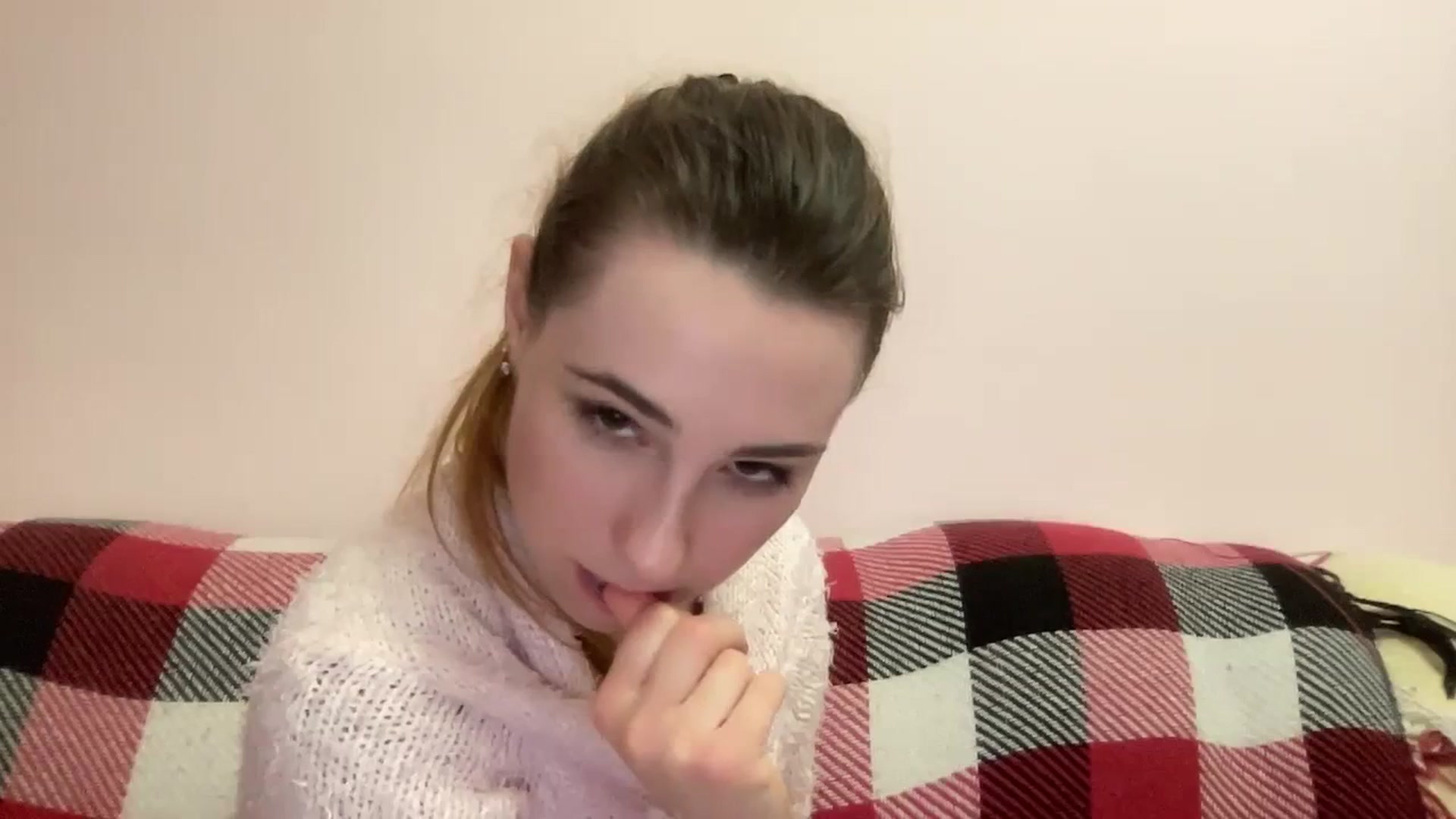 Gallery image thumbnail from Just_I's myfreecams stream on, 11/28/2023, 24:59 image 6 of 20