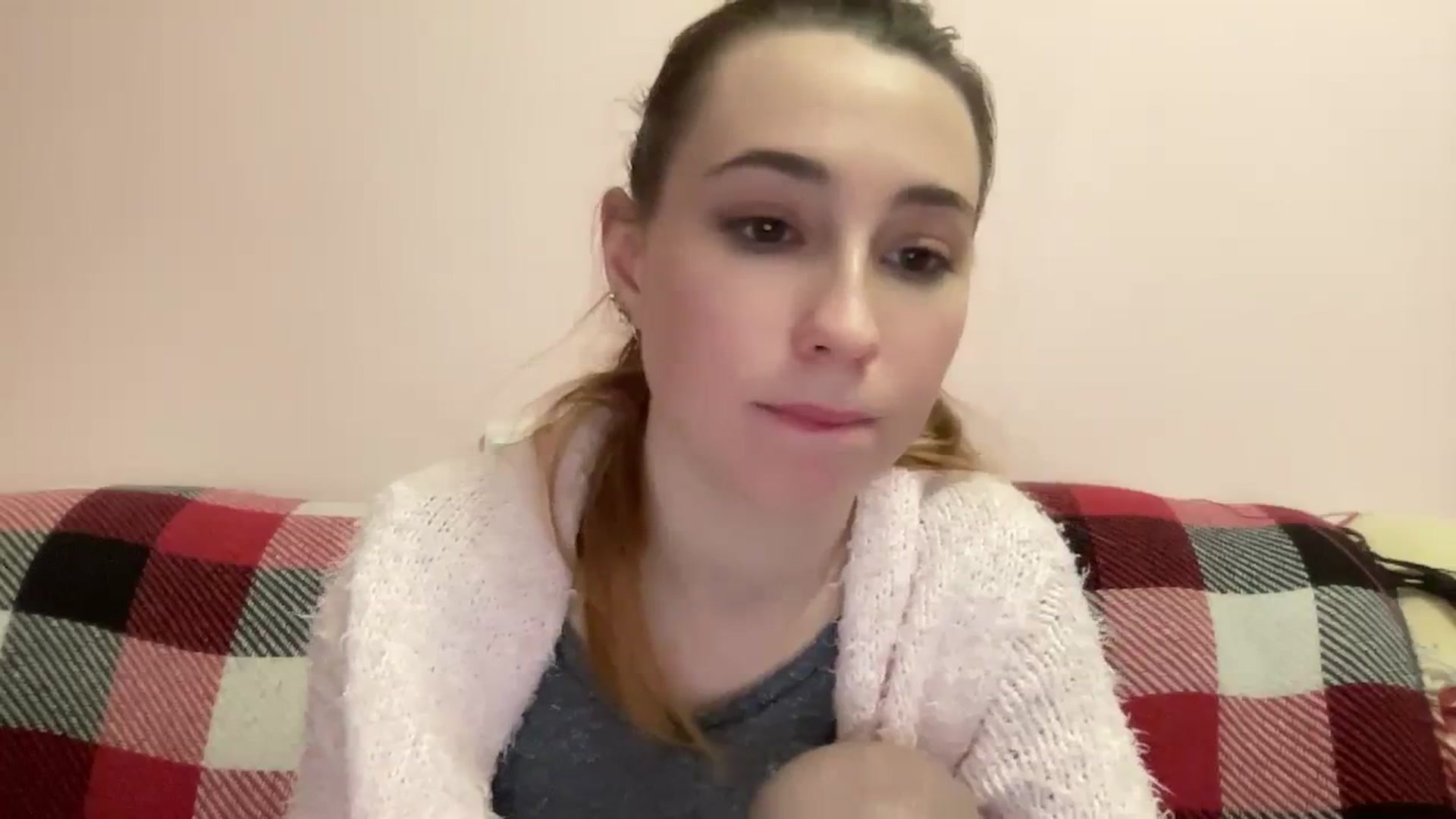 Gallery image thumbnail from Just_I's myfreecams stream on, 11/28/2023, 02:17 image 14 of 20
