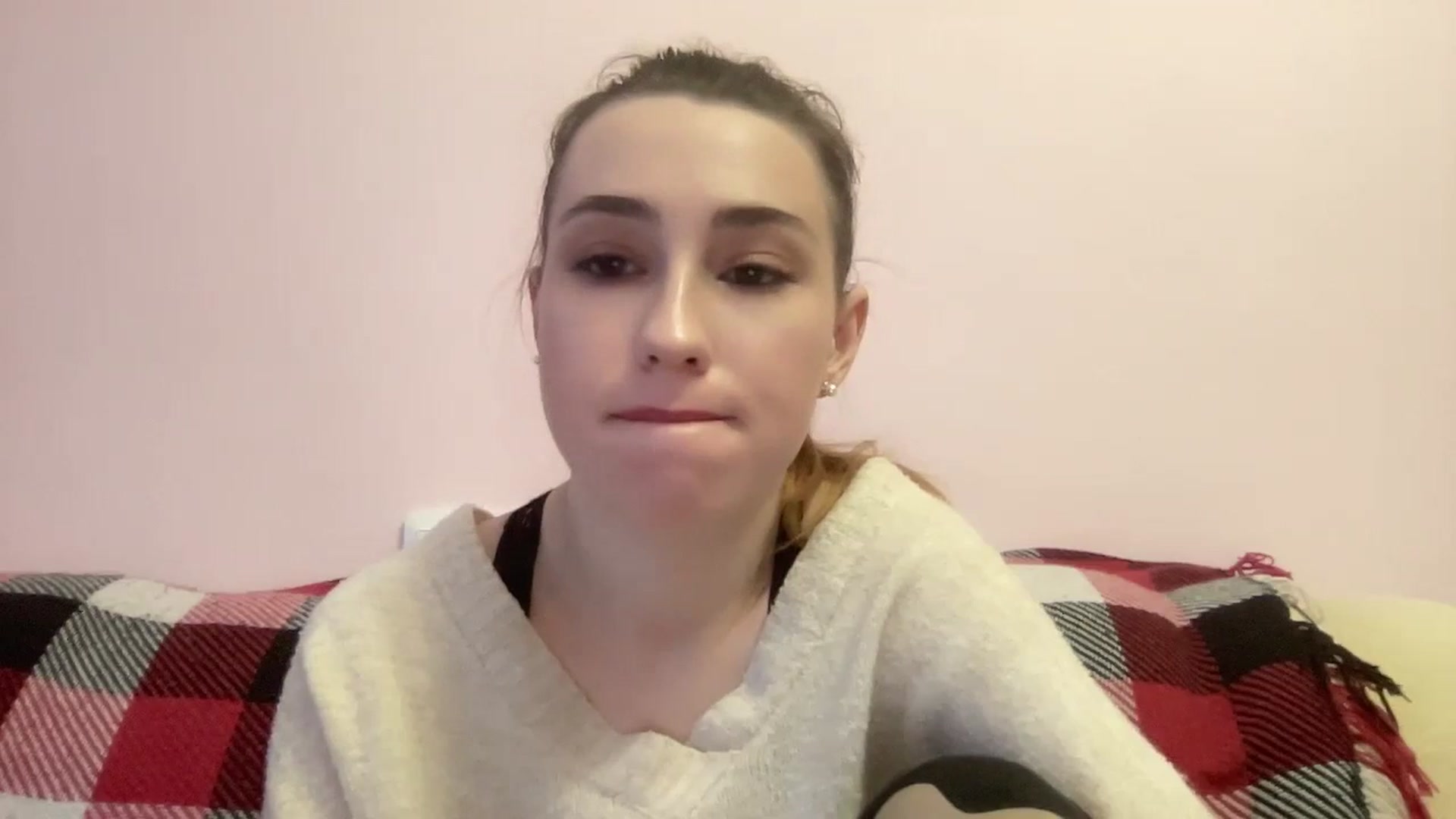 Gallery image thumbnail from Just_I's myfreecams stream on, 12/12/2023, 13:32 image 18 of 20