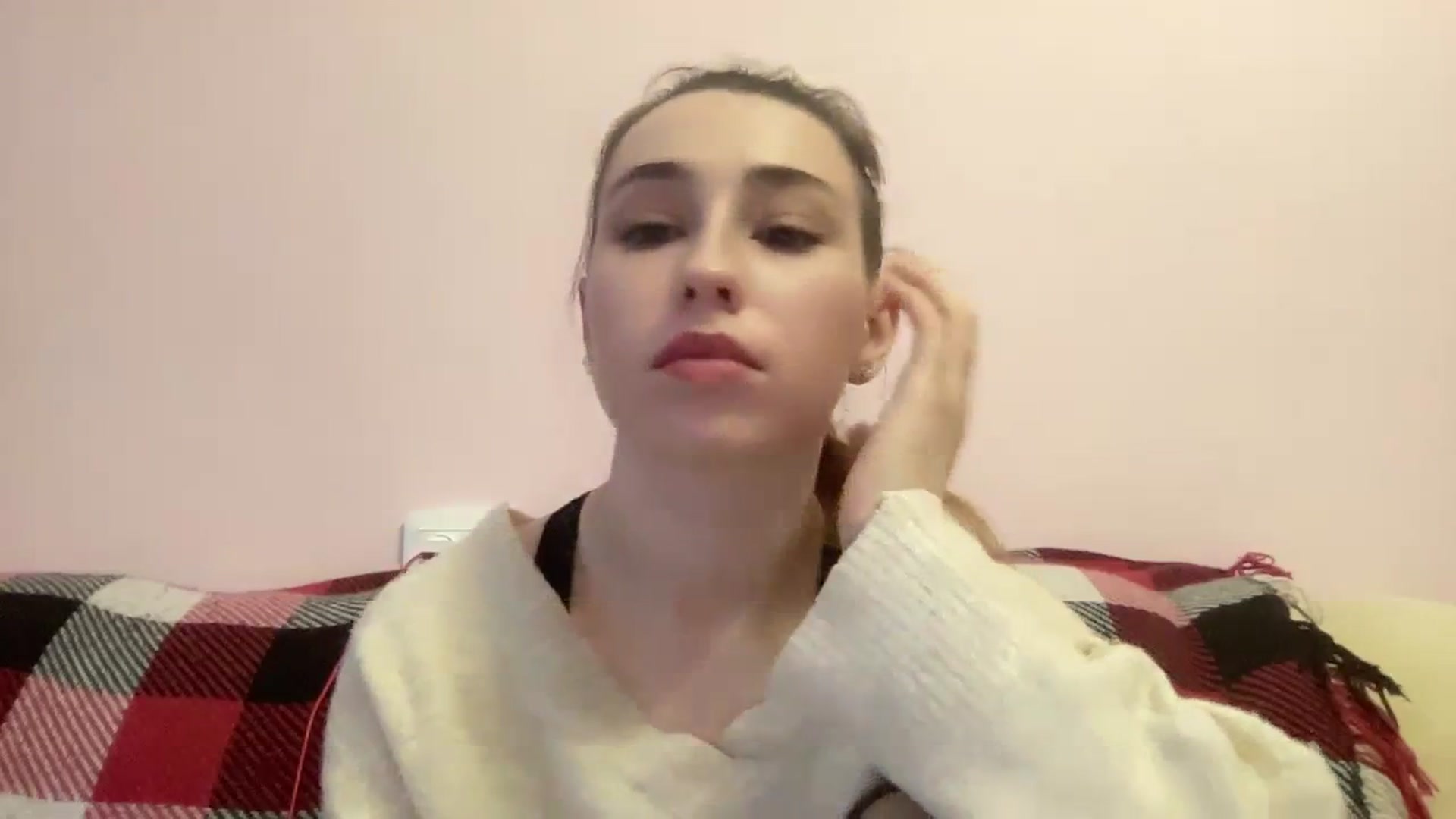 Gallery image thumbnail from Just_I's myfreecams stream on, 12/12/2023, 13:32 image 6 of 20